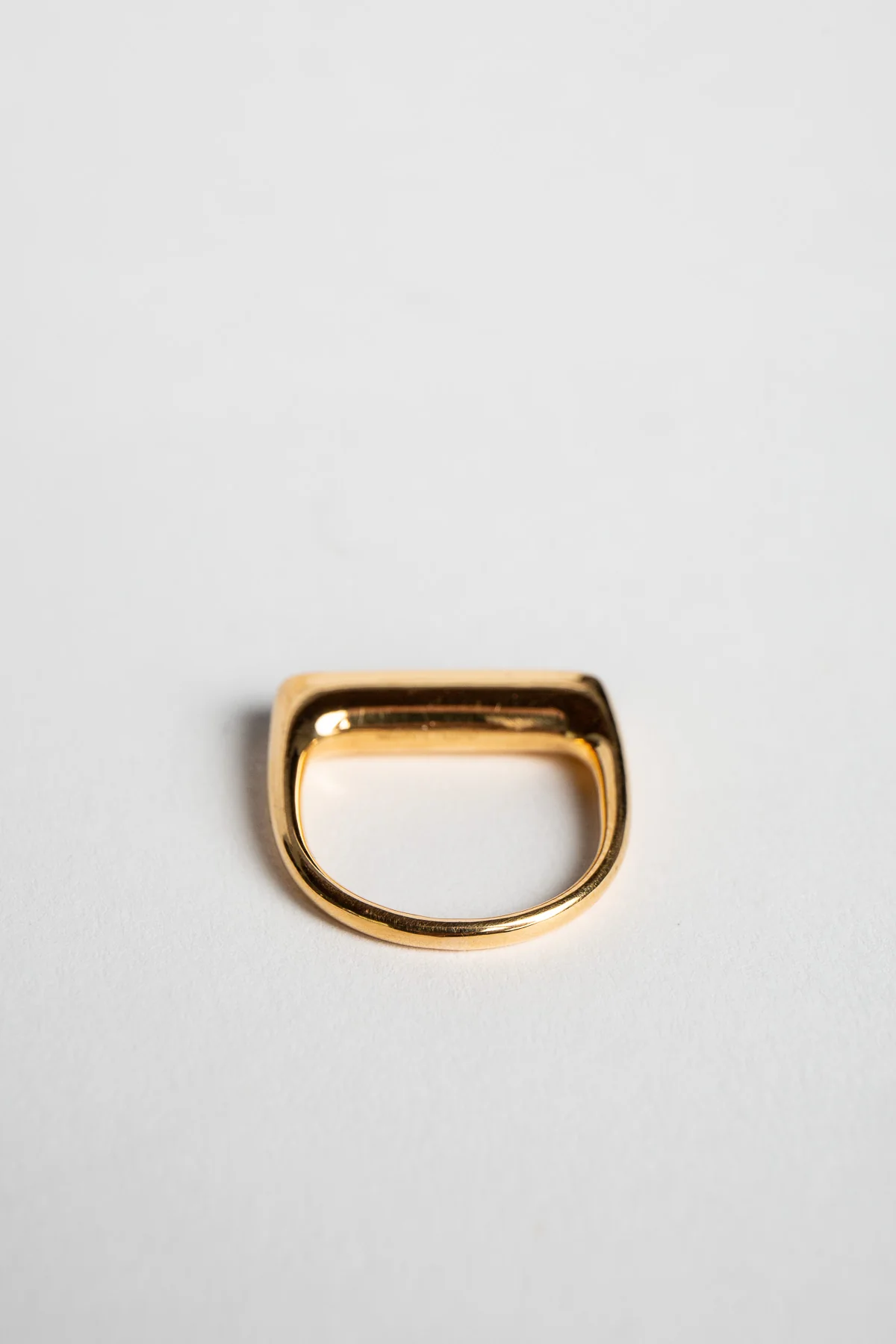 ADI HANDMADE | YELLOW GOLD AND DIAMOND BAR RING - Image 3