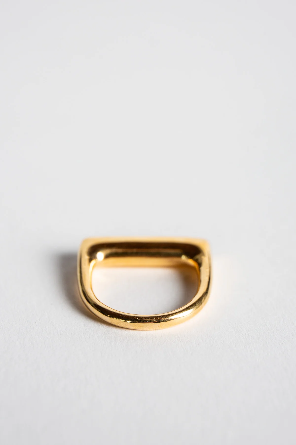 ADI HANDMADE | YELLOW GOLD, DIAMOND, AND EMERALD BAR RING - Image 3