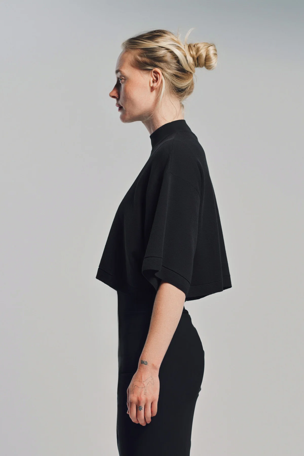 ALAÏA | KNITTED CROPPED T-SHIRT - Image 3