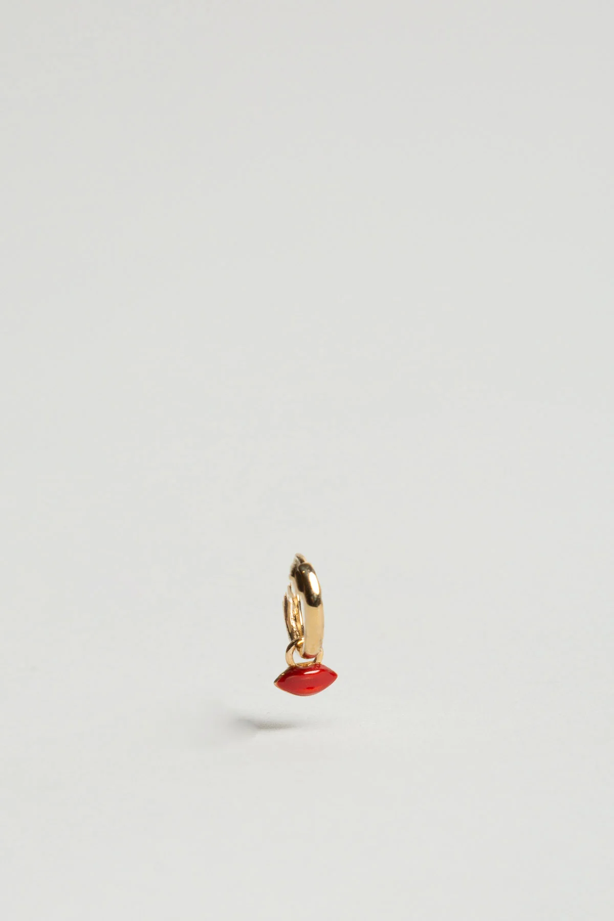 ALISON LOU | MINI LIP CHARM HUGGIE