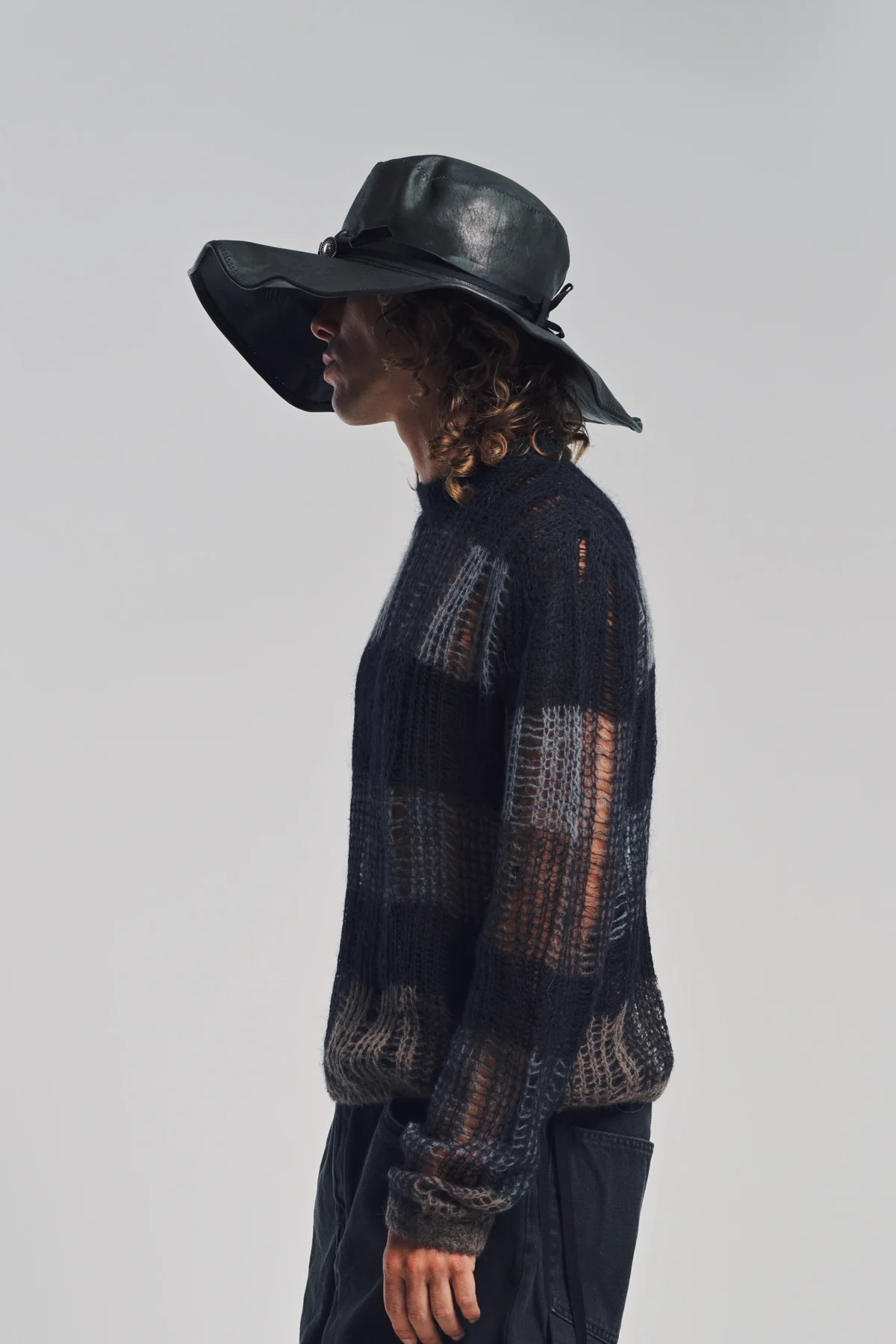 ANN DEMEULEMEESTER | TIAS LARGE LEATHER HAT WITH STUDS - Image 3