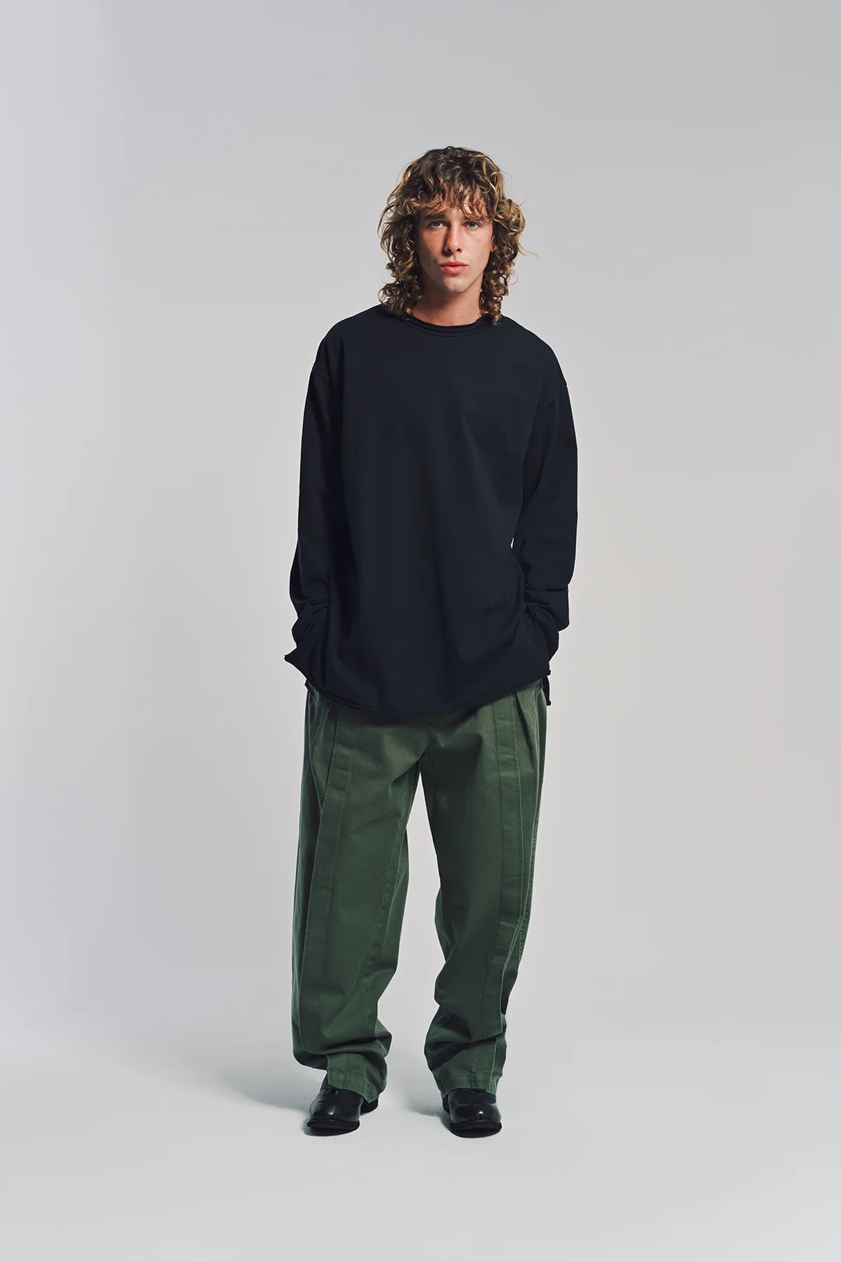 AUBERO | ROLLED TRIM LONG SLEEVE T-SHIRT