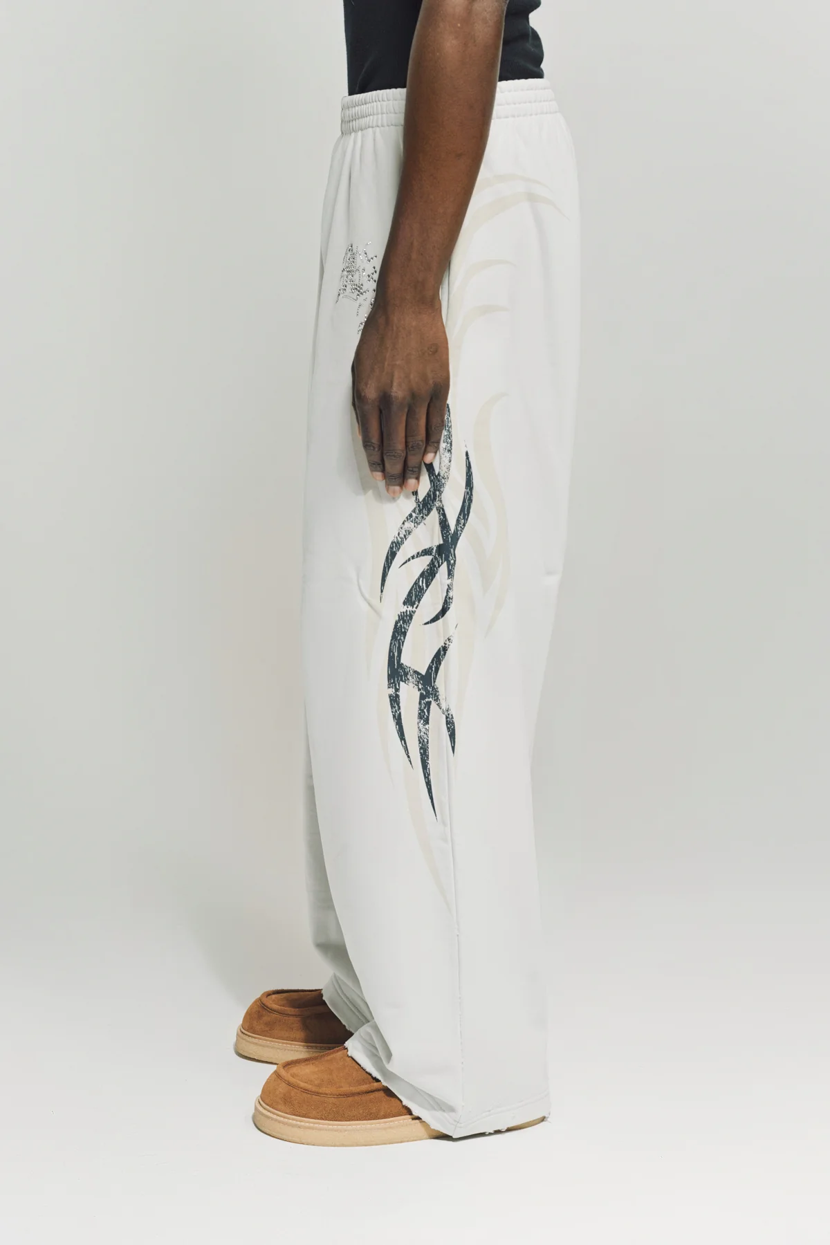 BALENCIAGA | BAGGY SWEATPANTS - Image 3