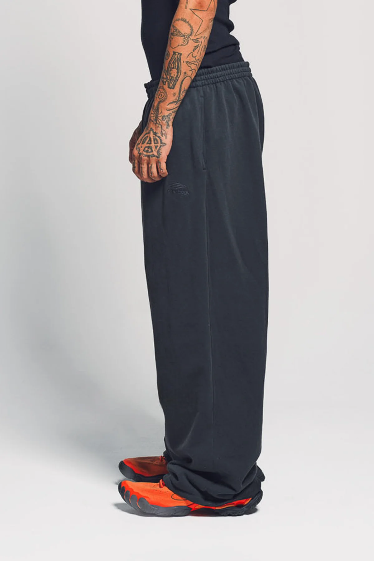 BALENCIAGA | REVERSIBLE TRACKSUIT PANTS - Image 4