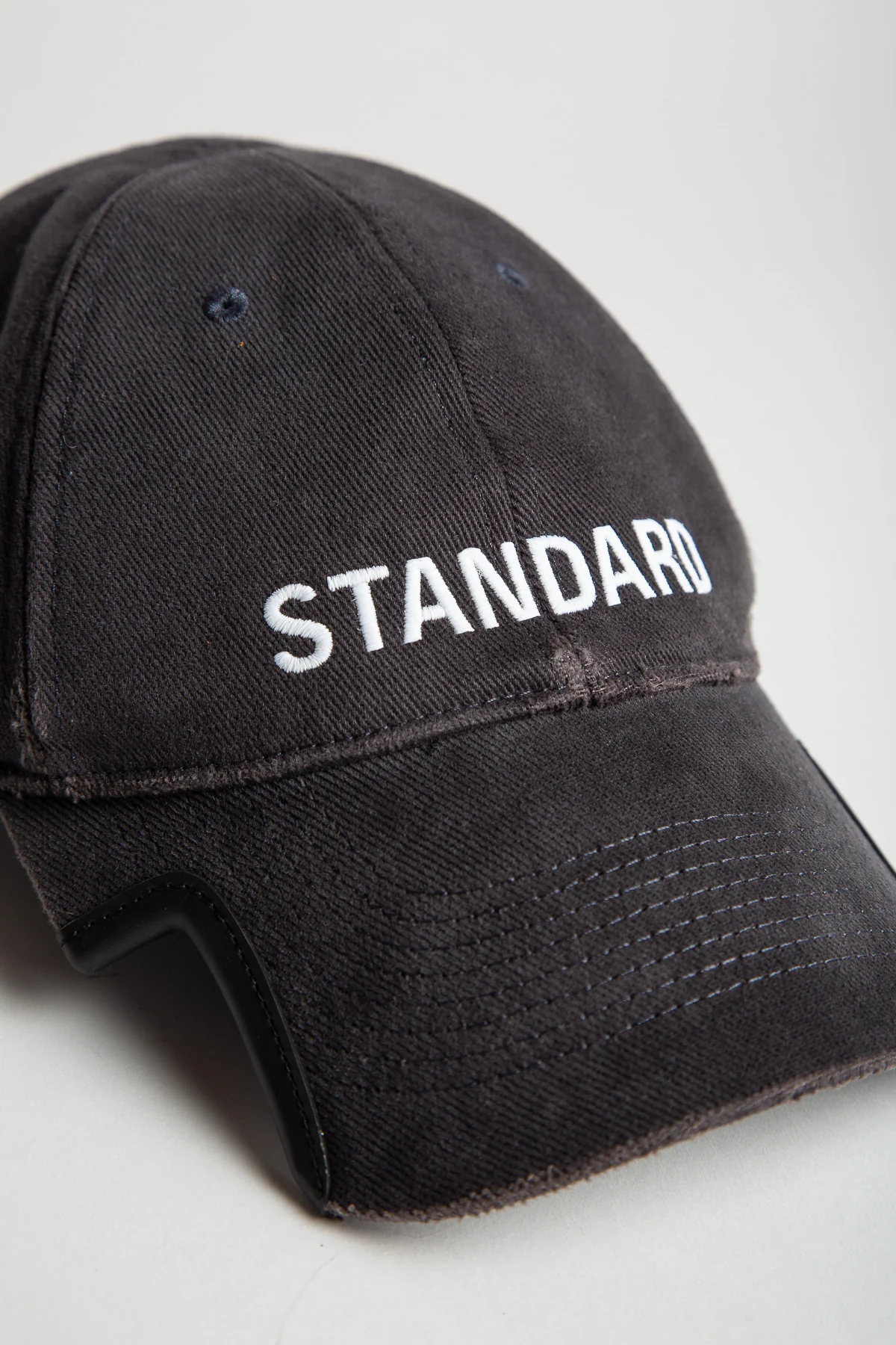 BALENCIAGA | STANDARD CAP - Image 4