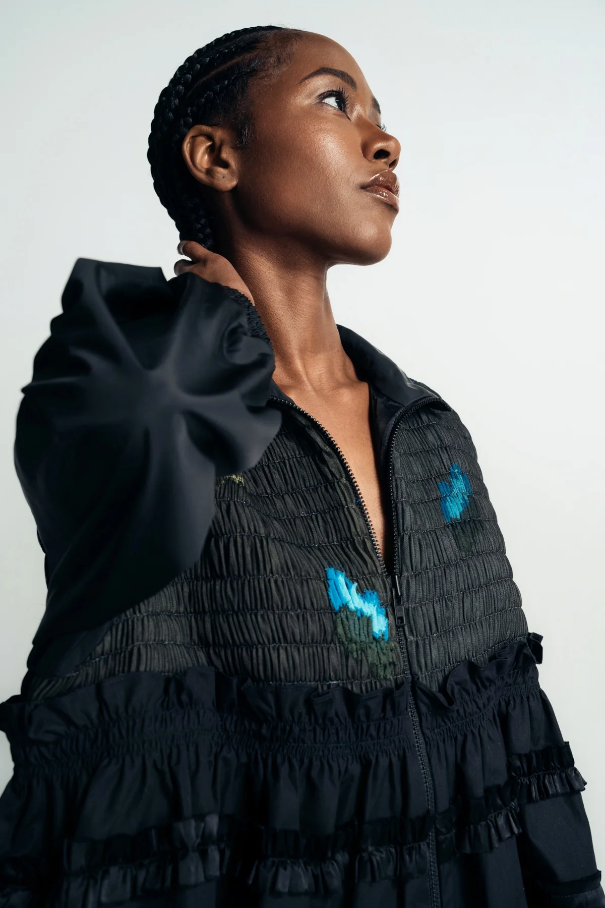 CAROLINE HU | BLUE FLOWERS SMOKING JACKET - Image 5