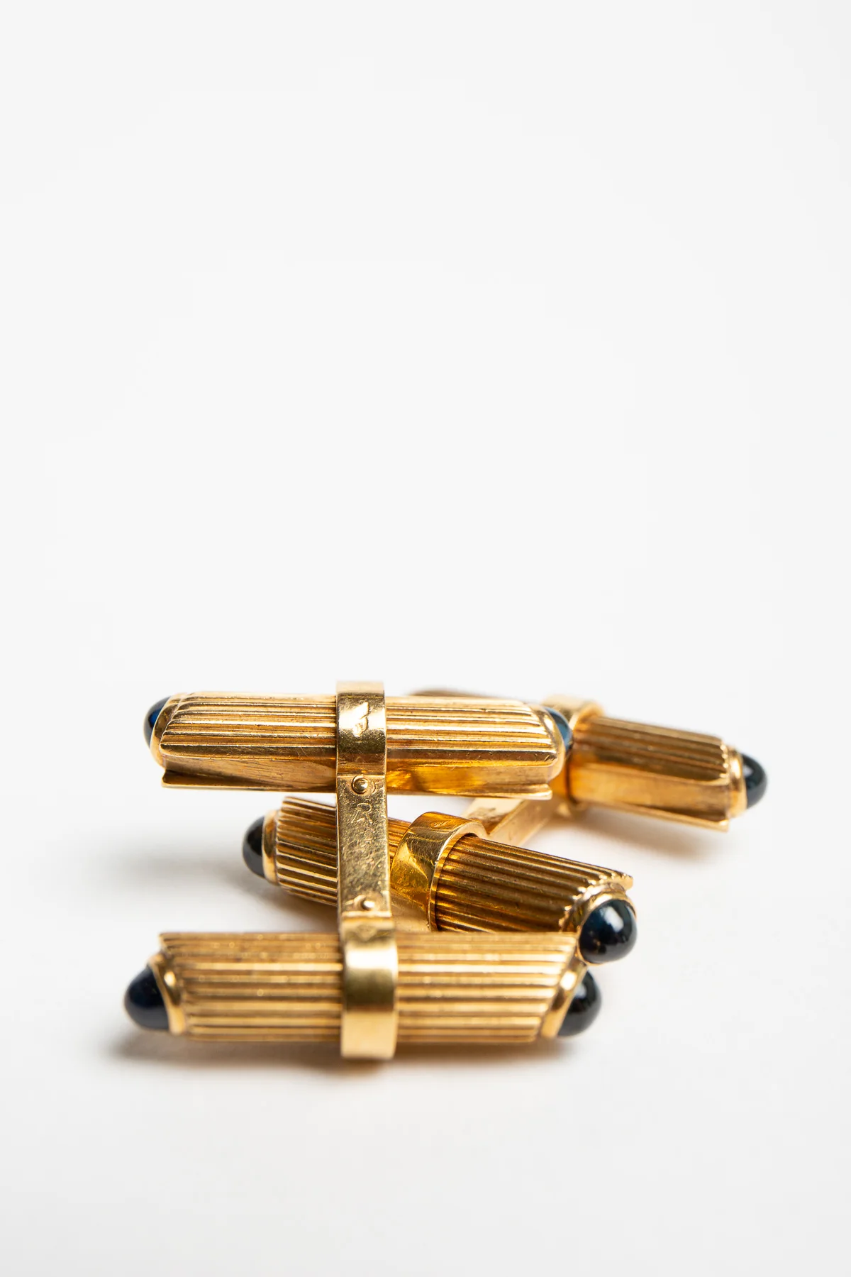 CARTIER | 18K GOLD SAPPHIRE CUFFLINKS - Image 5