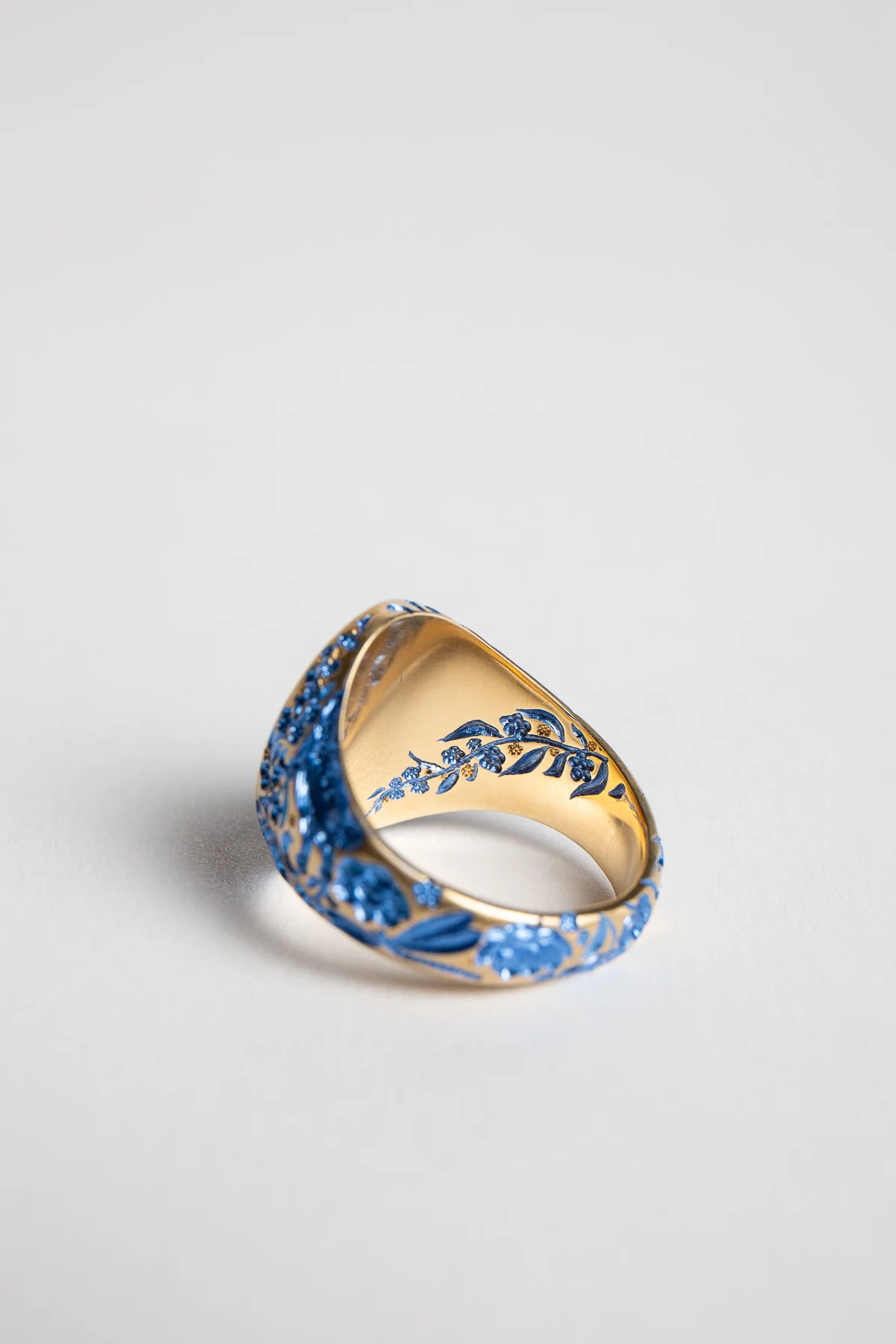CASTRO SMITH | CLASSIC HEART SIGNET RING - Image 4