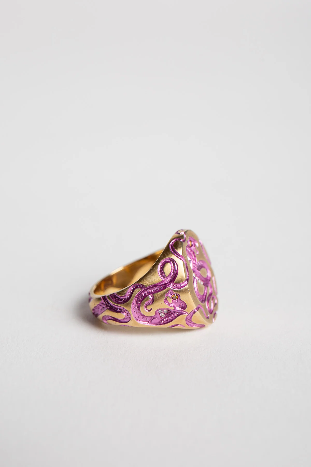 CASTRO SMITH | REVERSE QUEEN COBRA PURPLE & GOLD RING - Image 3