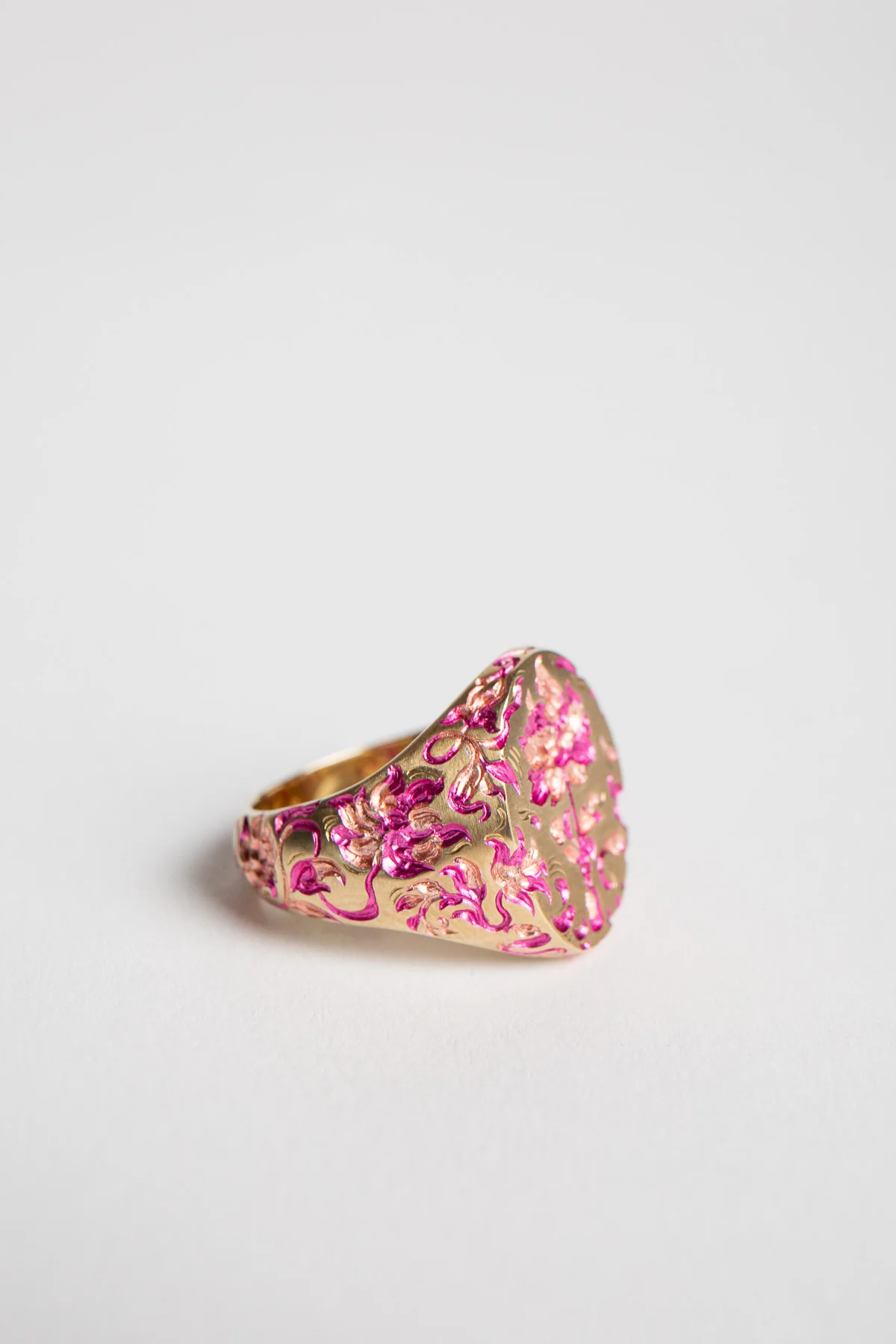 CASTRO SMITH | VASE OF PEONIES SIGNET RING - Image 3