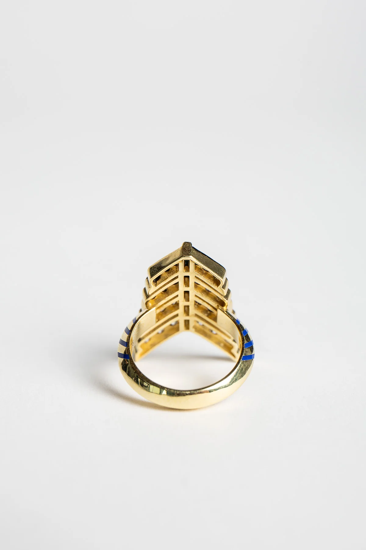 CIRCA 1700 | LOVE AND STRENGTH VICTORY RING - Image 3