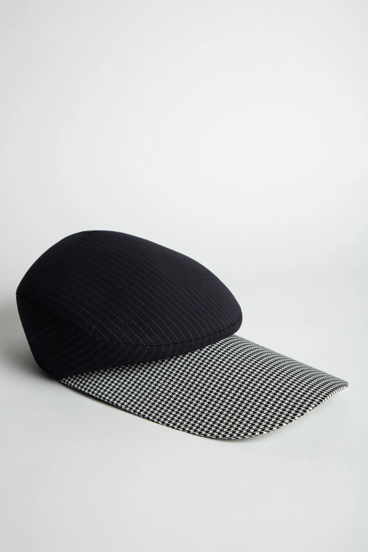 COMME DES GARCONS HOMME PLUS | OVERSIZED HAT