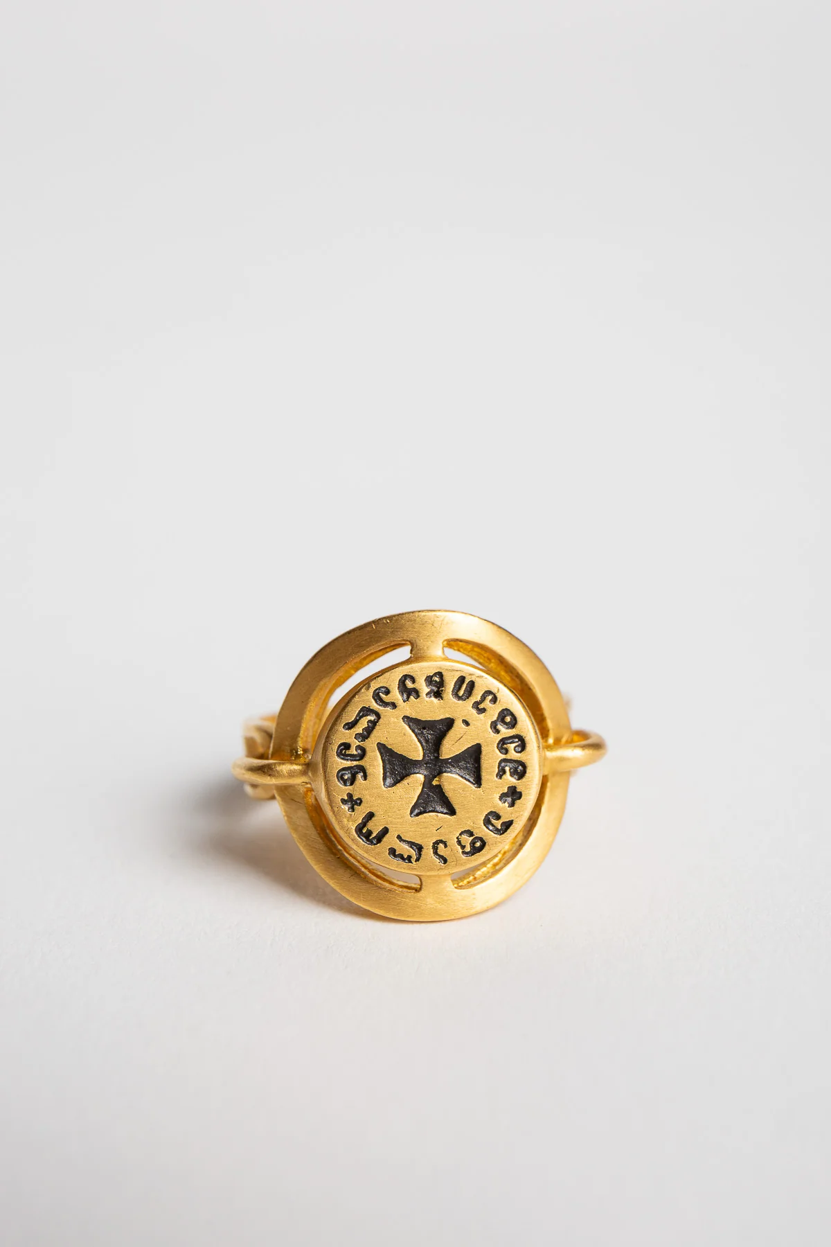 ELI HALILI | 22K GEORGIAN CROSS RING - Image 3