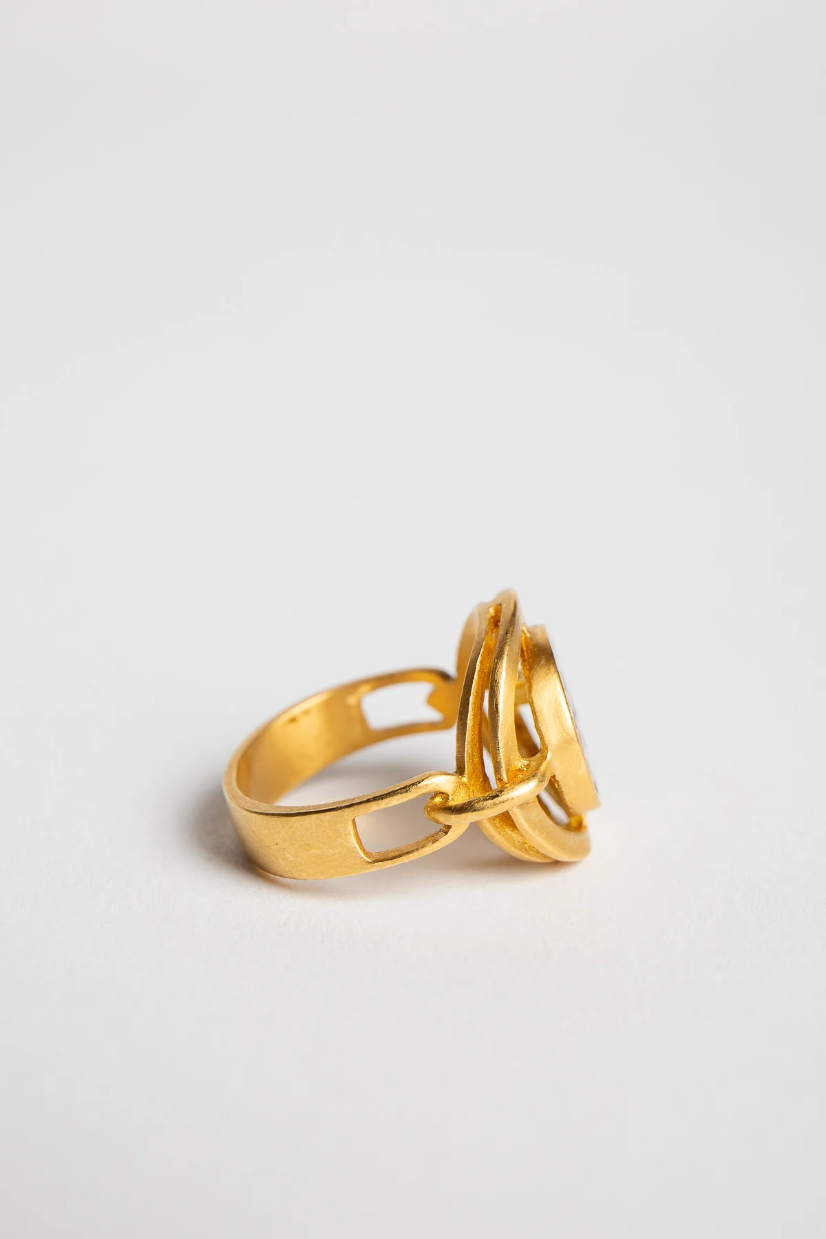 ELI HALILI | 22K GEORGIAN CROSS RING - Image 4