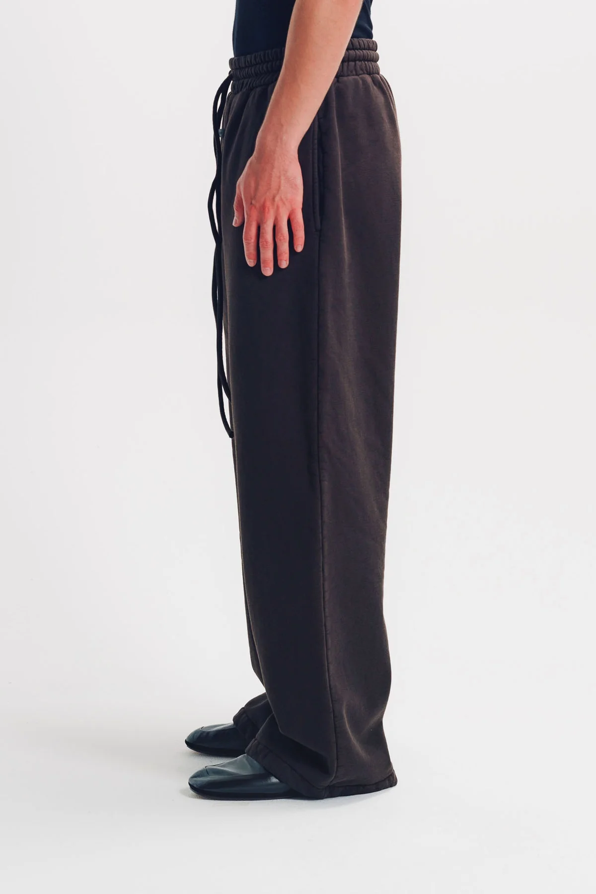 Fear of God | Sunfaded Wide Leg Sweatpant - Image 3