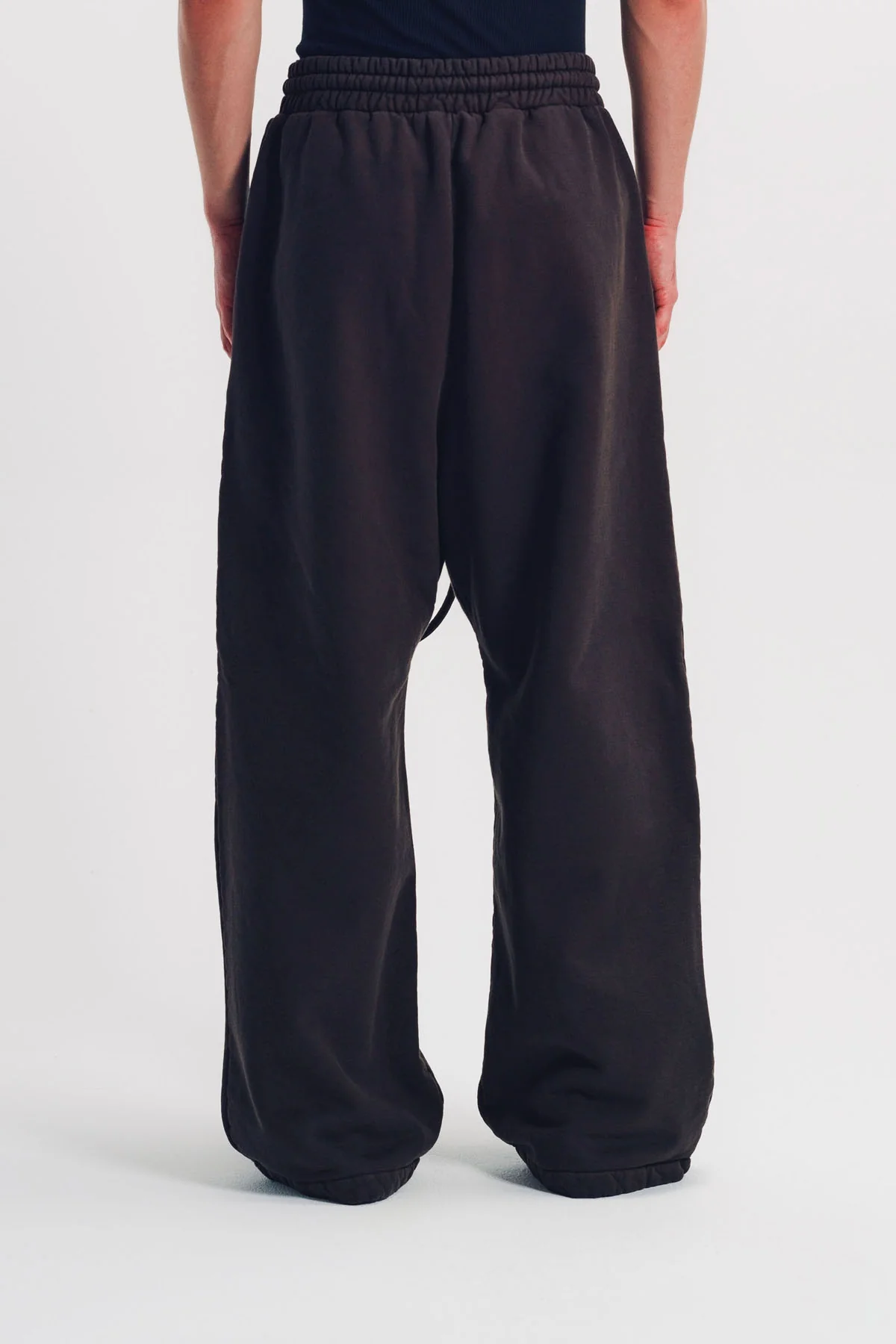 Fear of God | Sunfaded Wide Leg Sweatpant - Image 4