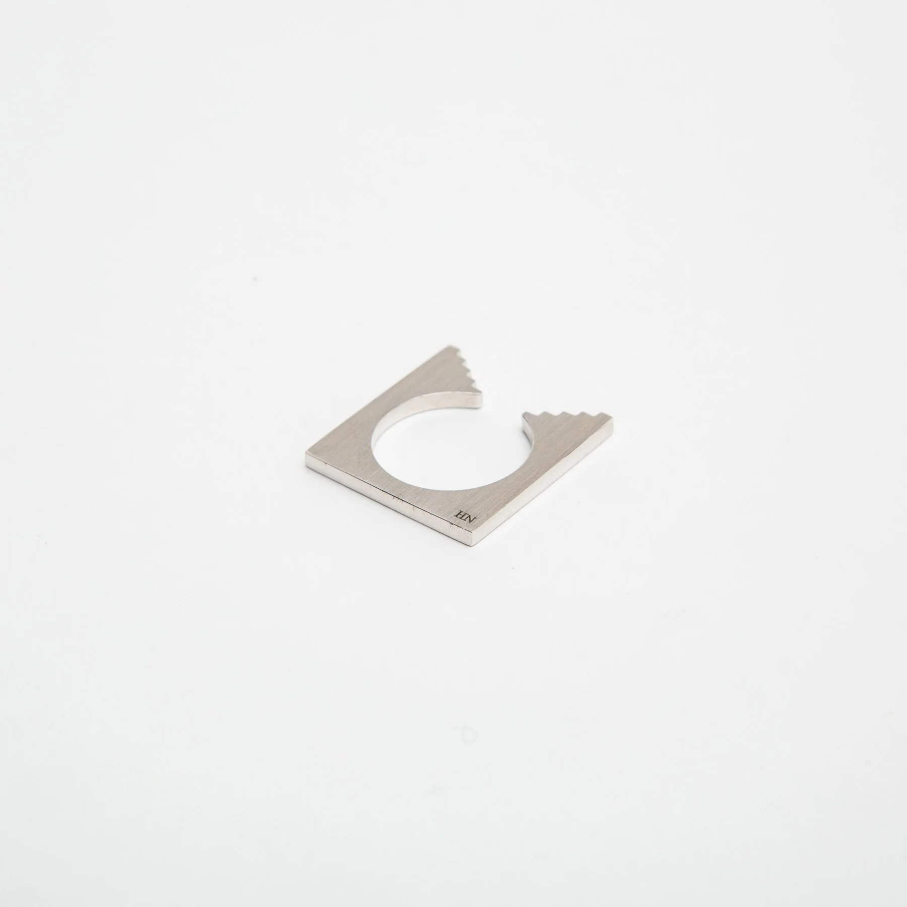 HADAR NORNBERG | TIER OPEN EDGE DIAMOND RING - Image 3