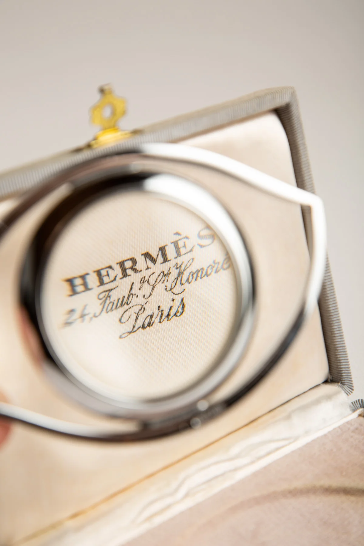 HERMÈS | VINTAGE CLEOPATRA EYE MAGNIFIER - Image 2