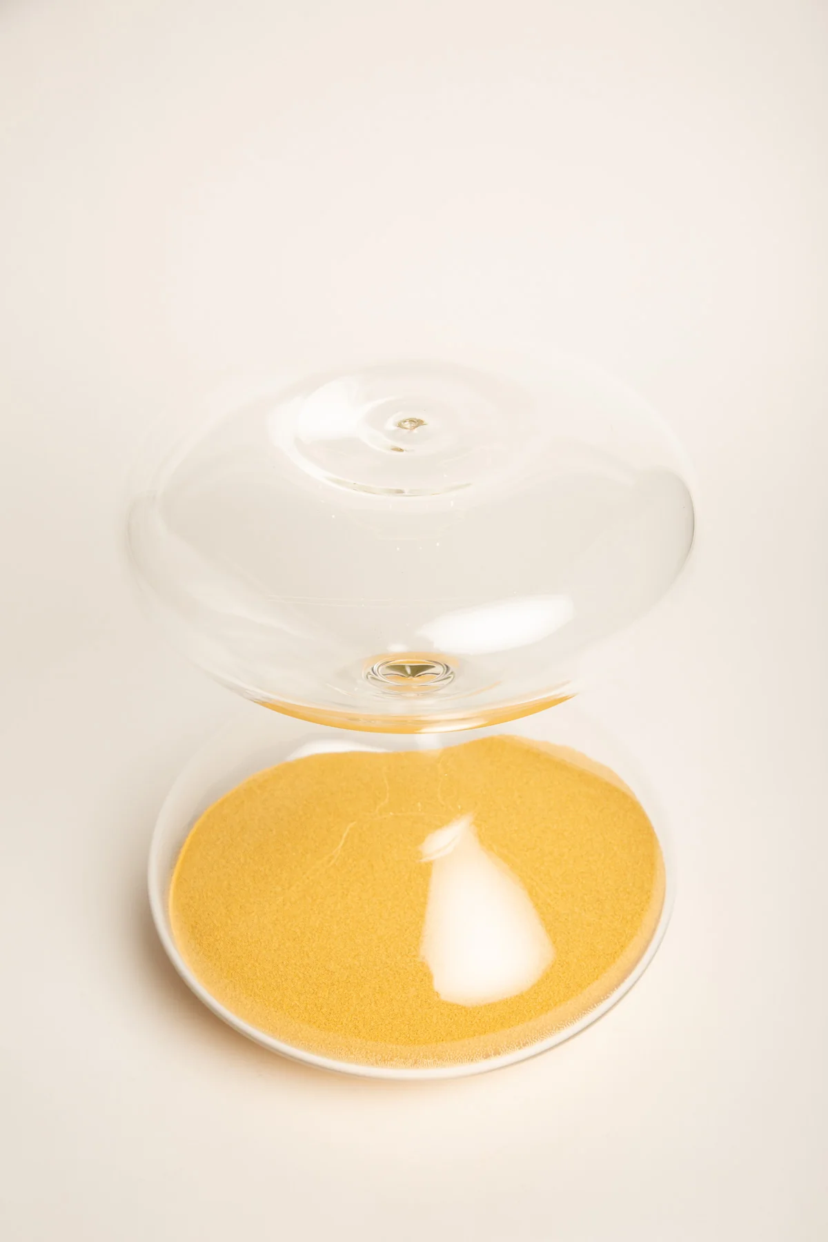 HG TIMEPIECE| MARC NEWSON HG 60 MIN HOURGLASS - Image 3