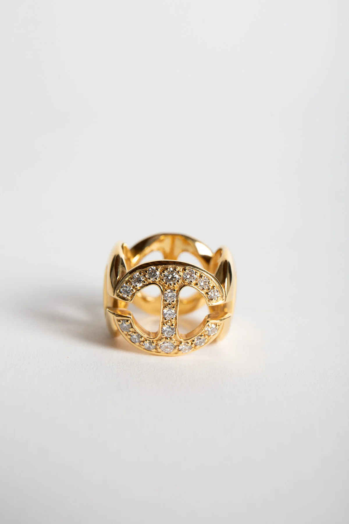 HOORSENBUHS | SQUARE LINK PAVE DIAMOND RING - Image 3