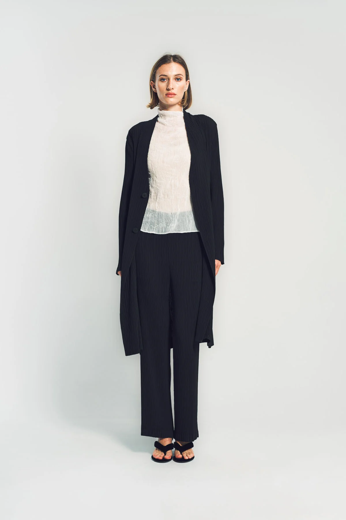 ISSEY MIYAKE | HATCHING PLEATED COAT - Image 2