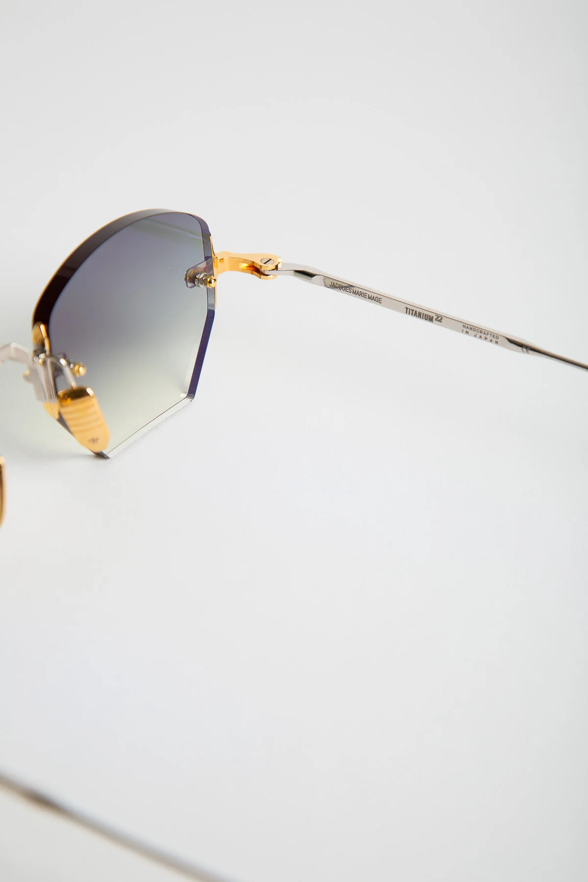 JACQUES MARIE MAGE | Oatman Sunglasses in Electrum - Image 3