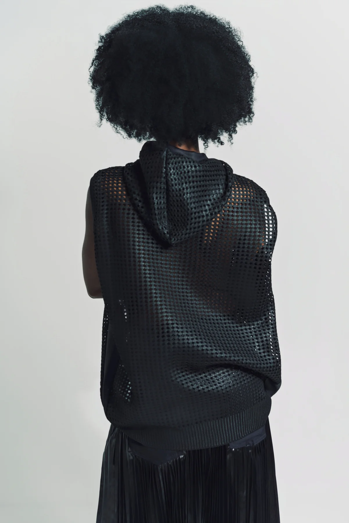JUNYA WATANABE | SLEEVELESS MESH HOODIE - Image 4