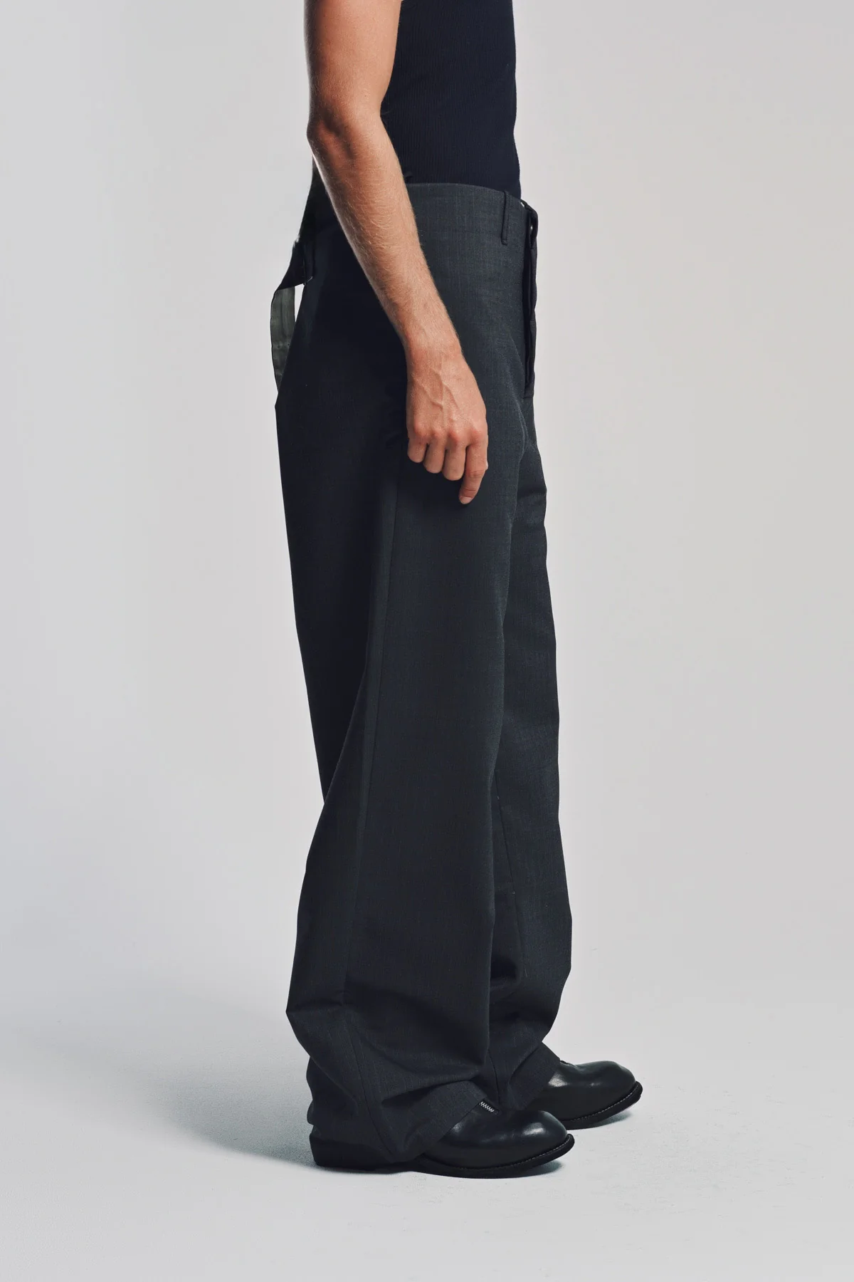 K'ANG | BUCKLE BACK PLEATED TROUSERS - Image 5