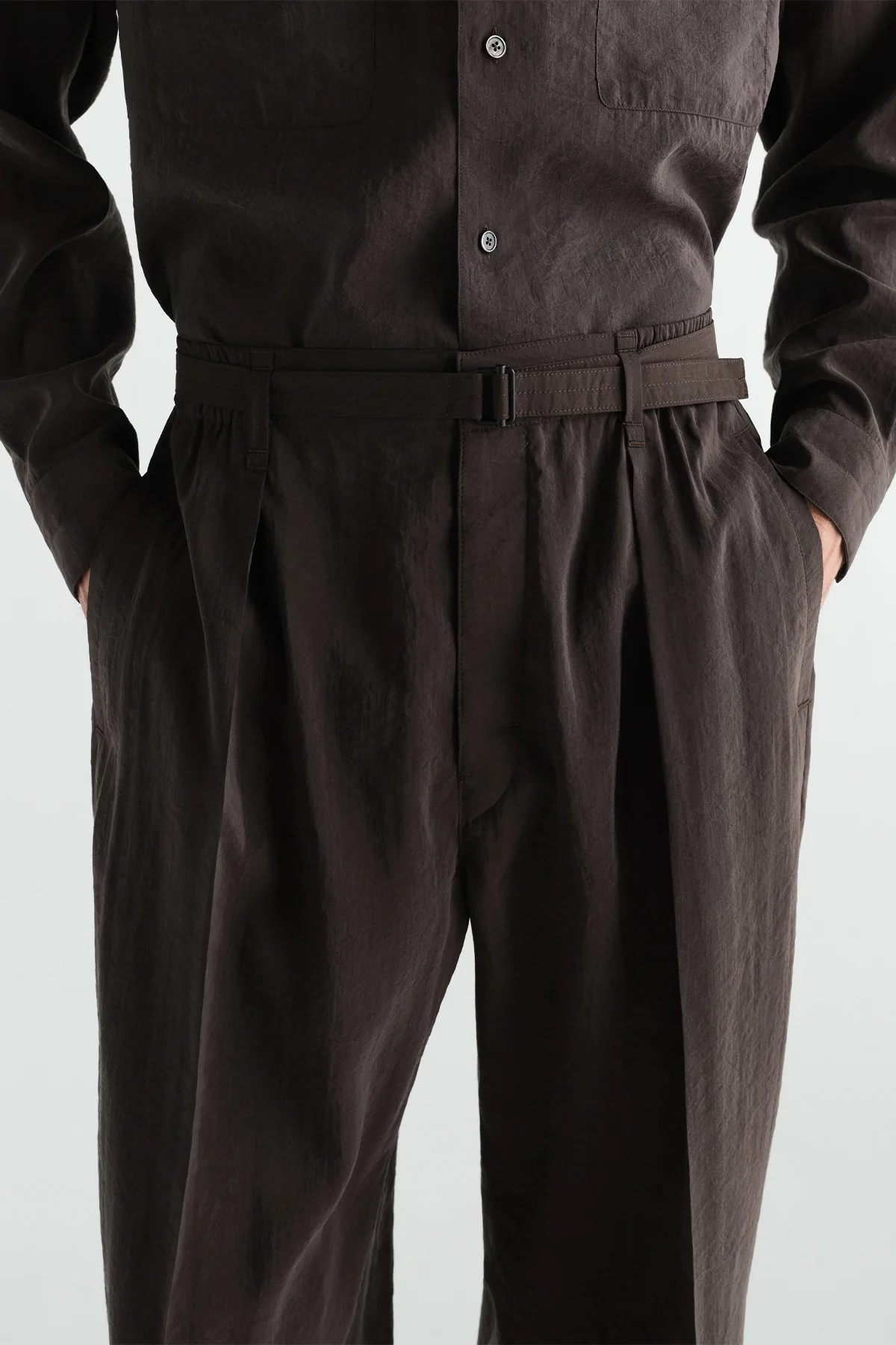 Lemaire | Belted Relaxed Pants in Dry Silk - Image 6