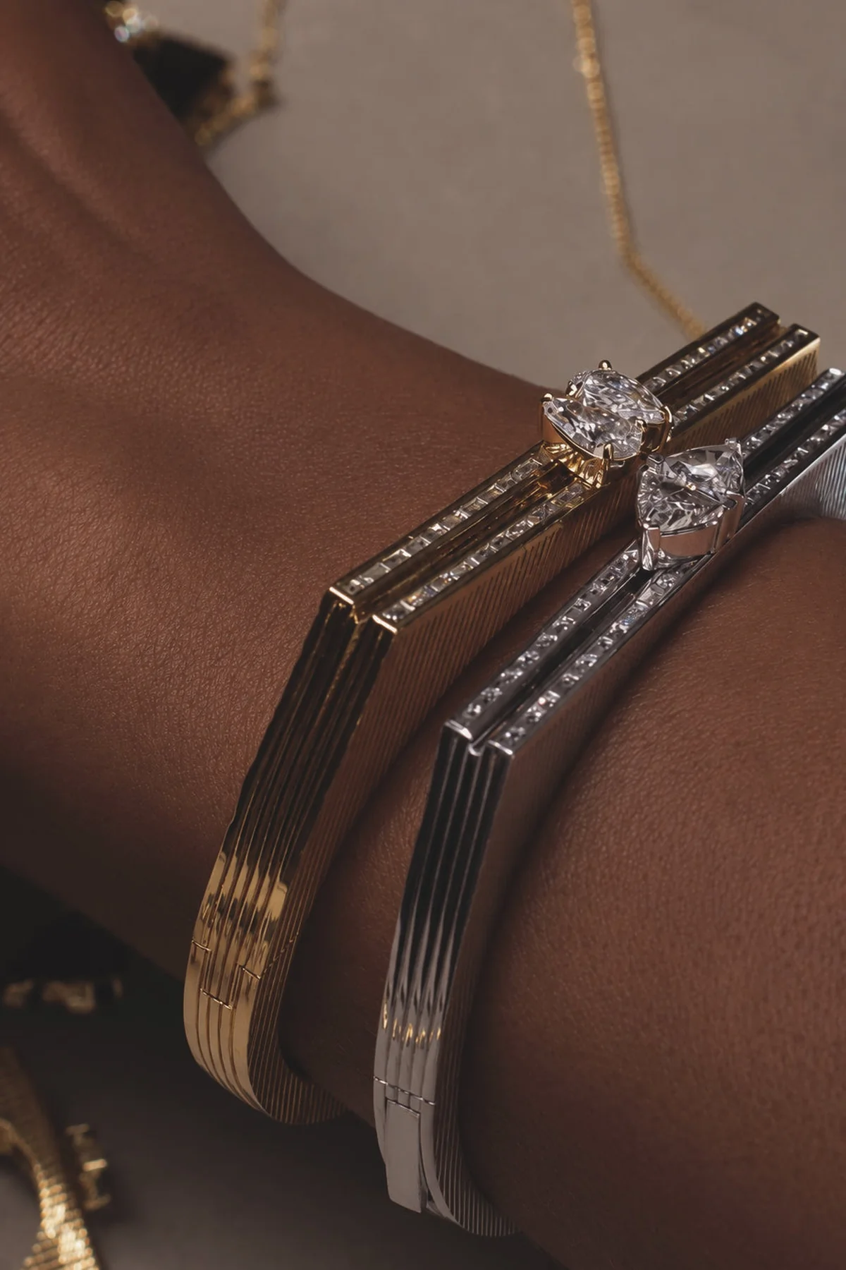 Loraida | 18K White Gold Blade Double Trilliant Bangle - Image 3