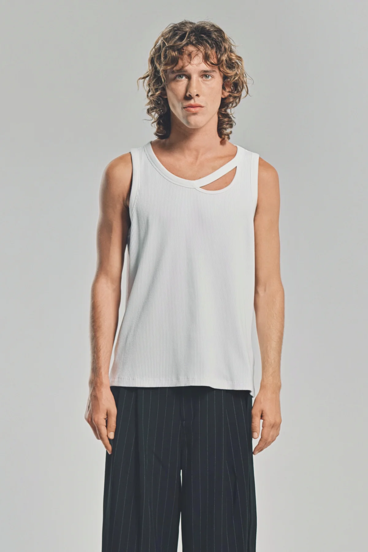 LOUIS GABRIEL NOUCHI | TANK TOP WITH ASYMMETRICAL OPENING - Image 2