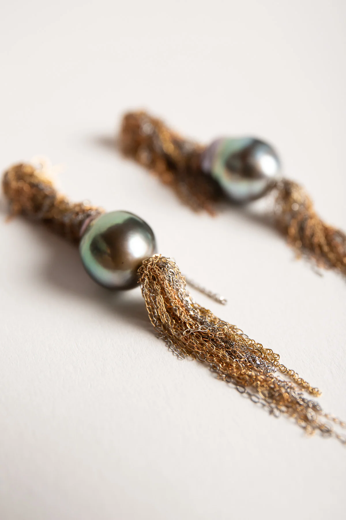 MARTIN BERNSTEIN | GOLD PEARL EARRINGS - Image 3