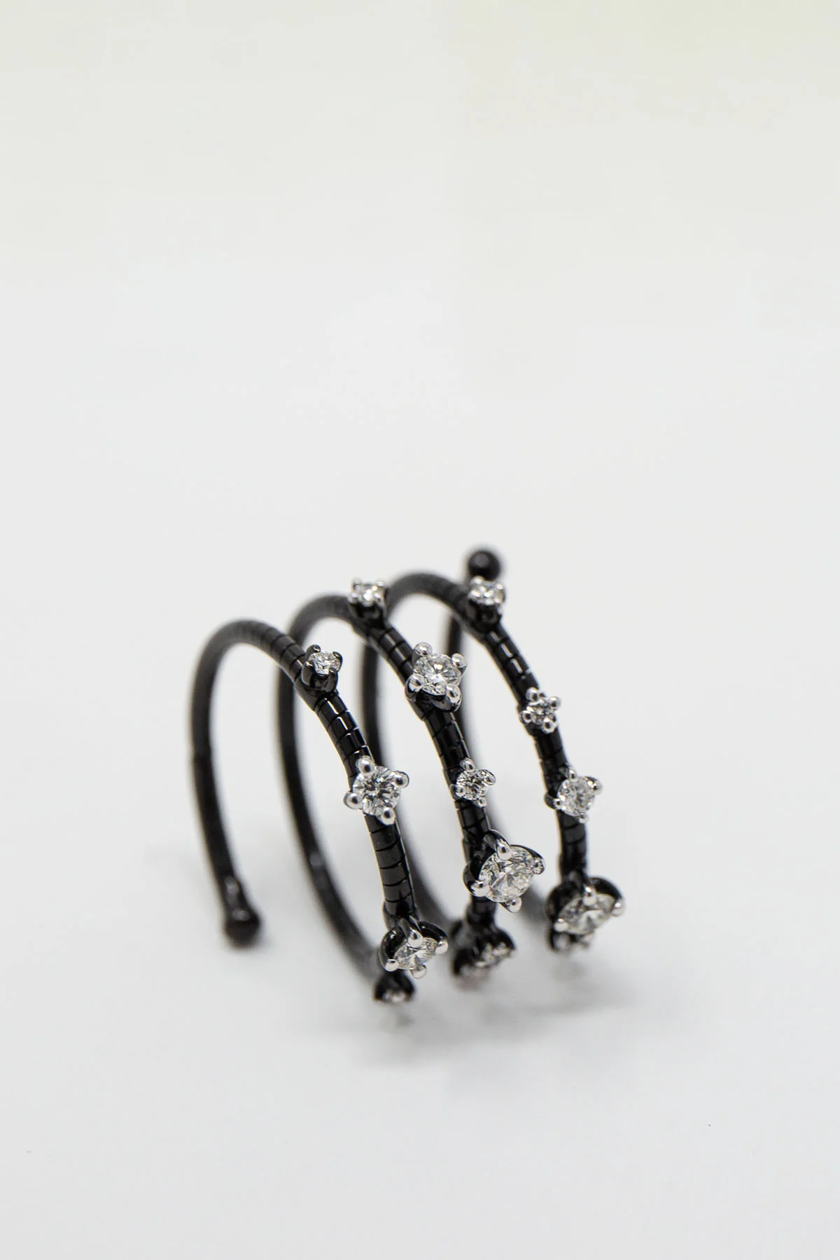 MATTIA CIELO | BLACK GOLD 15 DIAMOND RING