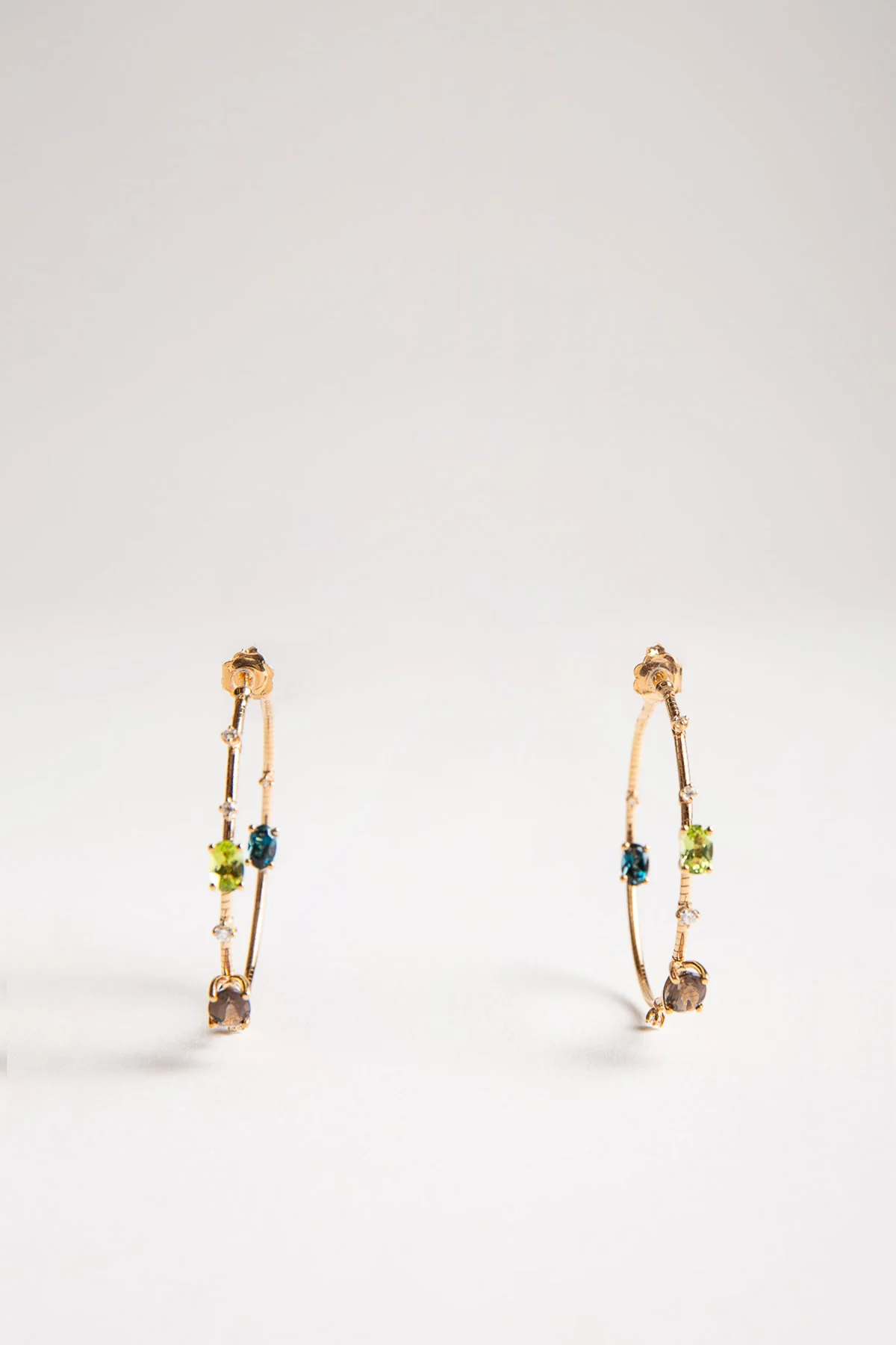 MATTIA CIELO | YELLOW GOLD MULTI STONE HOOP EARRINGS