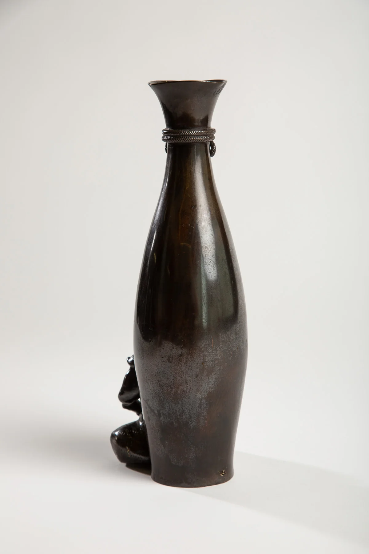 MAXFIELD PRIVATE COLLECTION | JAPANESE ONI VASE - Image 5