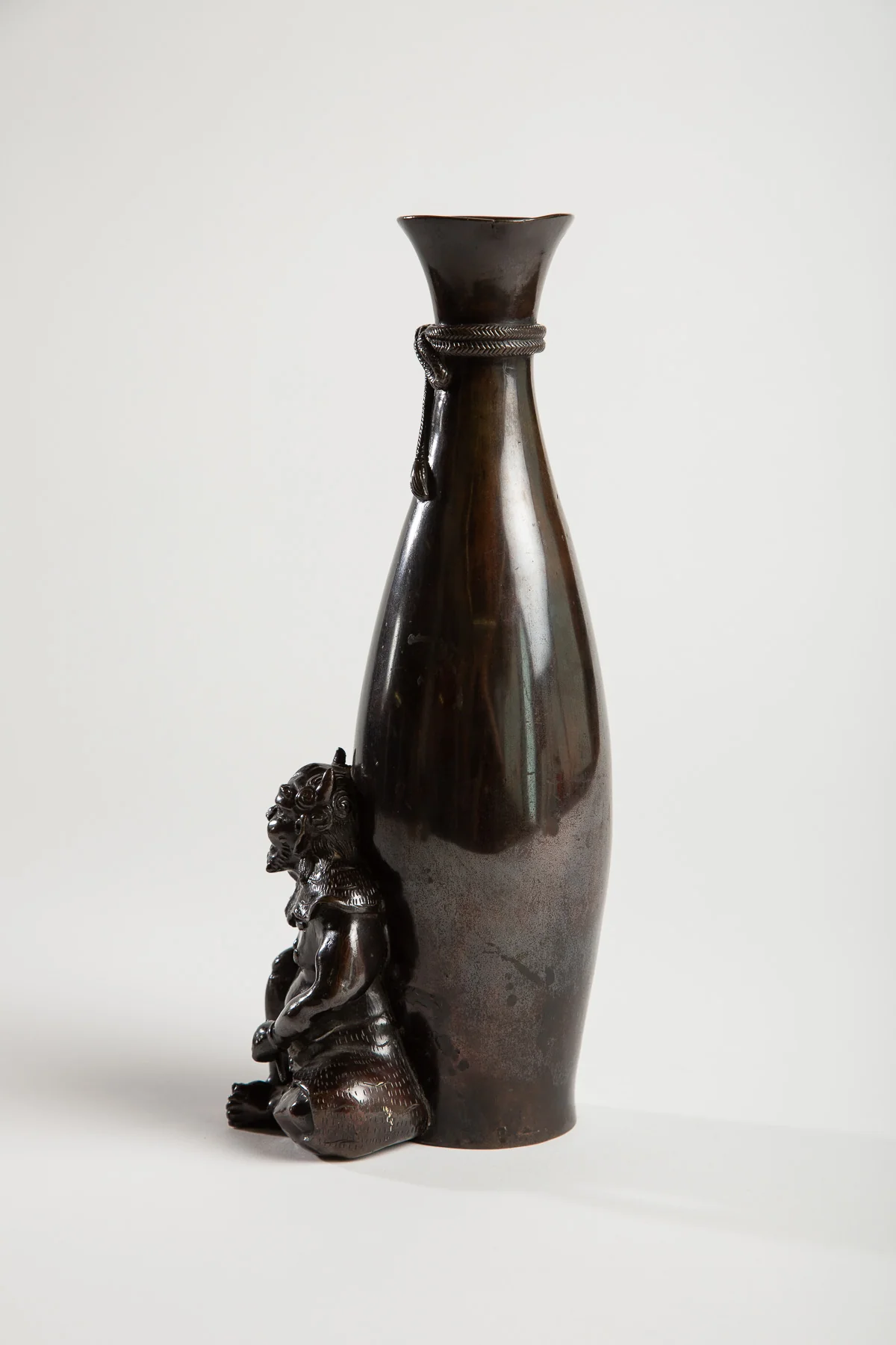 MAXFIELD PRIVATE COLLECTION | JAPANESE ONI VASE - Image 6