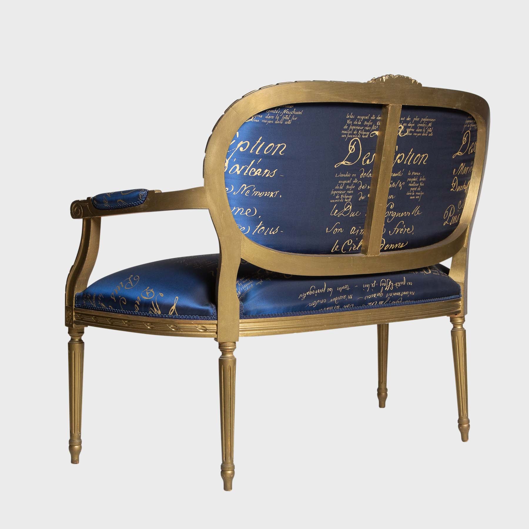 MAXFIELD PRIVATE COLLECTION | QUARTERMAINE OVAL BACK COUCH - Image 8