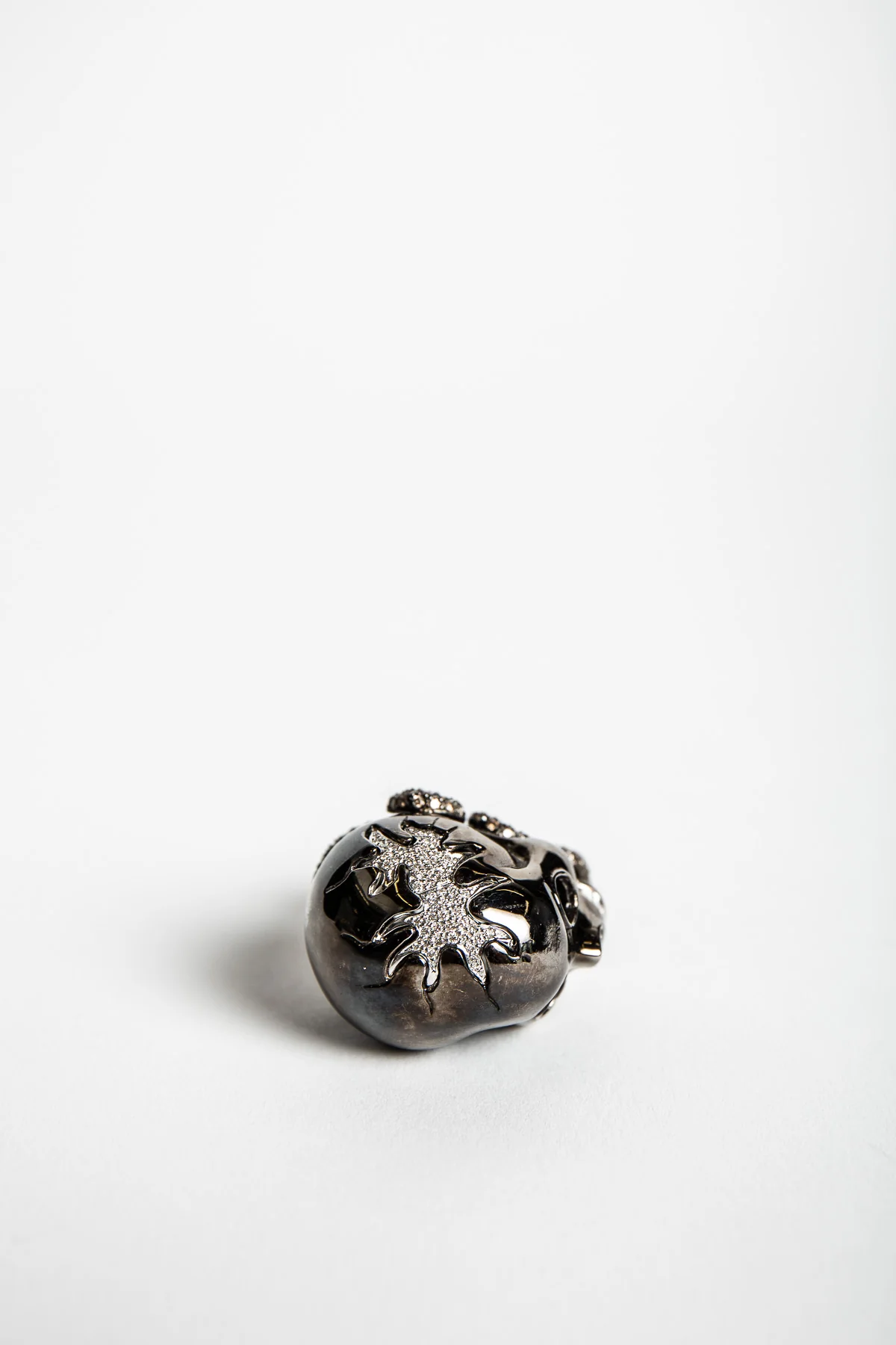 MAXFIELD PRIVATE COLLECTION | DIAMOND SKULL SNAKE RING - Image 3