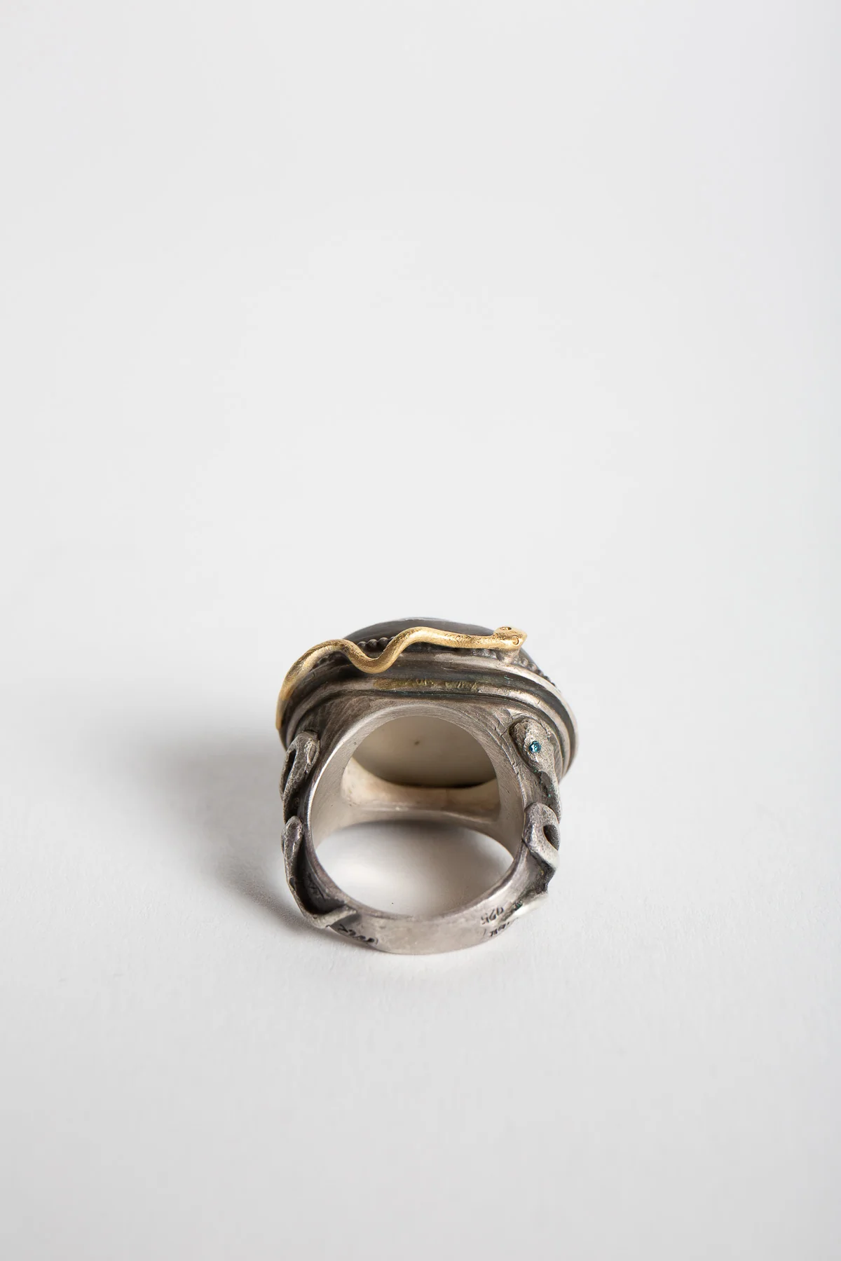 MELINDA RISK | MEDUSA DOLL RING - Image 3
