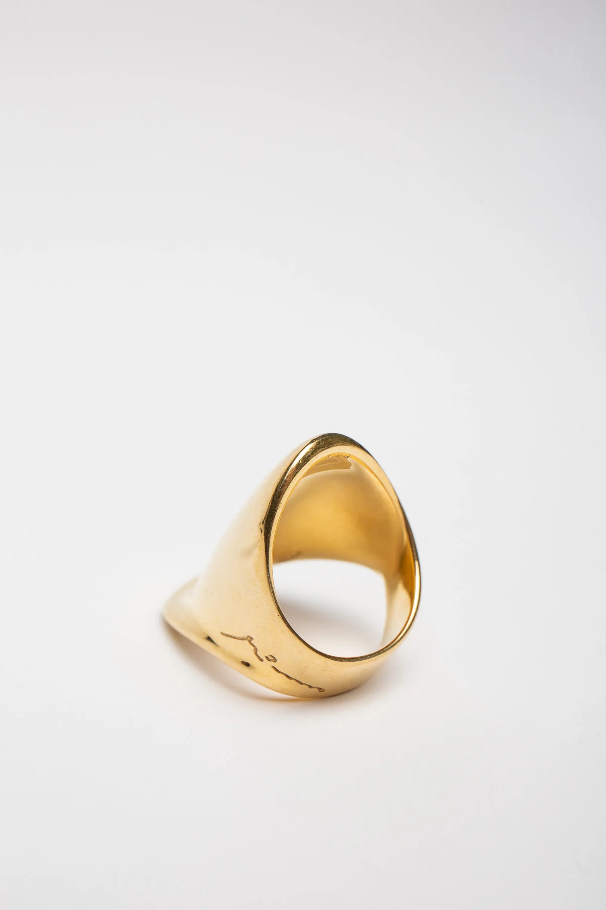 MINAS | 80'S 18K DELOS RING - Image 4