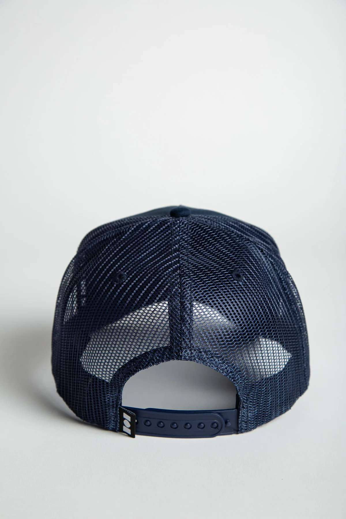 NAHMIAS | FLOWER TRIP TRUCKER HAT - Image 3