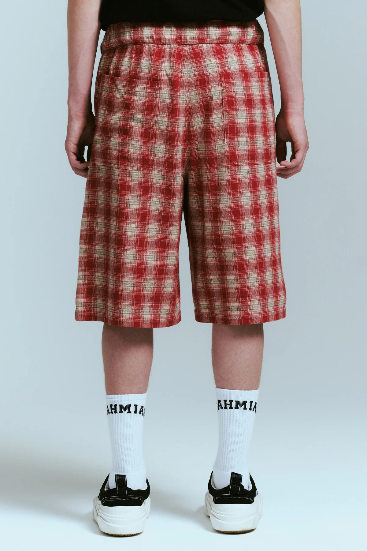 NAHMIAS | PLAID RELAXED SHORTS - Image 3