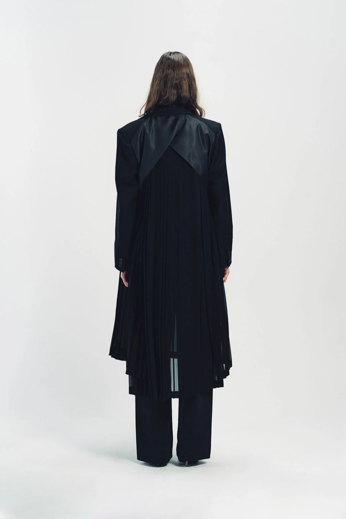 NOIR KEI NINOMIYA | MOHAIR X POLY PLEATED COAT - Image 4