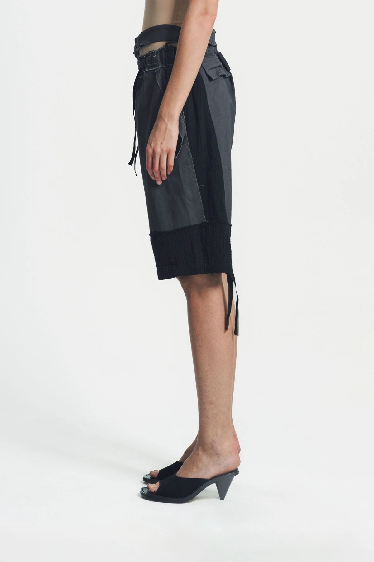 OTTOLINGER | BAGGY CARGO SHORTS - Image 3