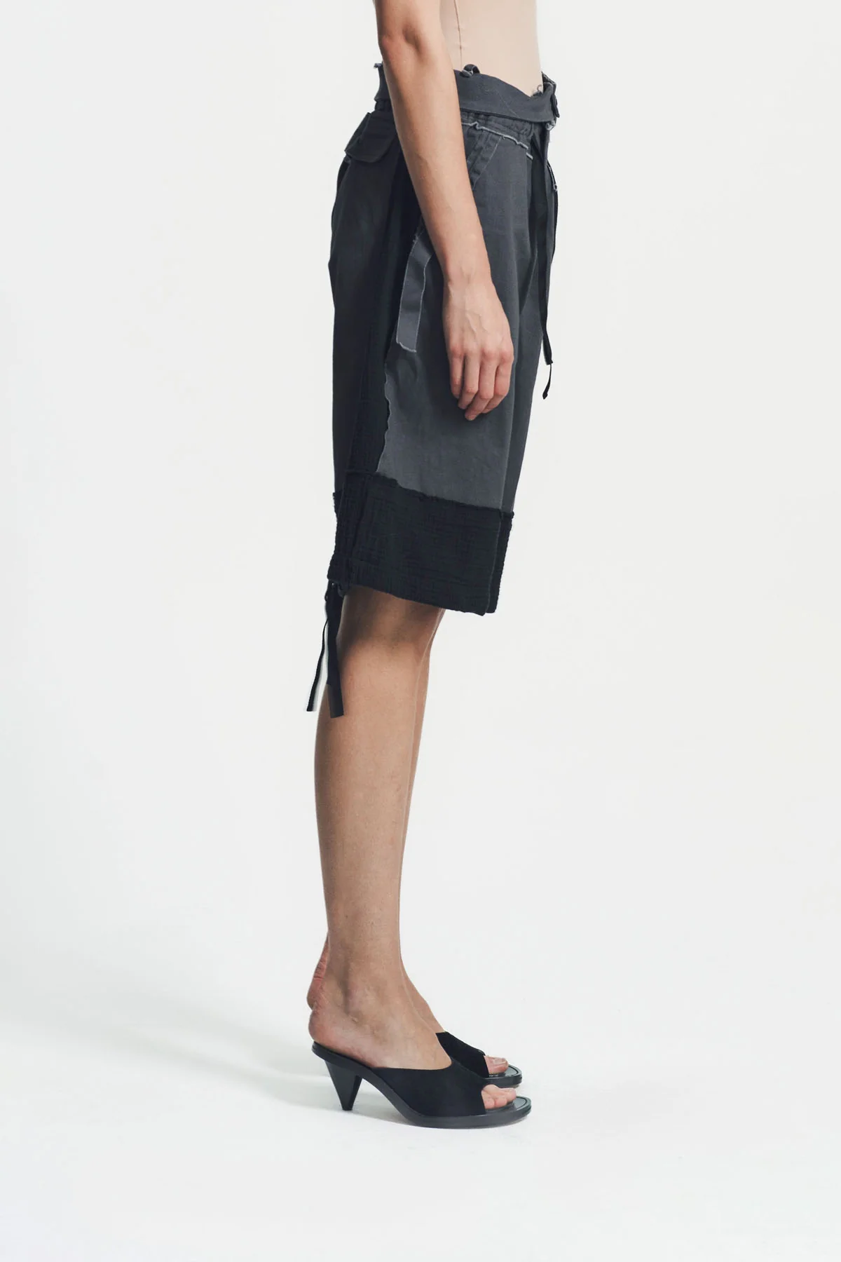 OTTOLINGER | BAGGY CARGO SHORTS - Image 5
