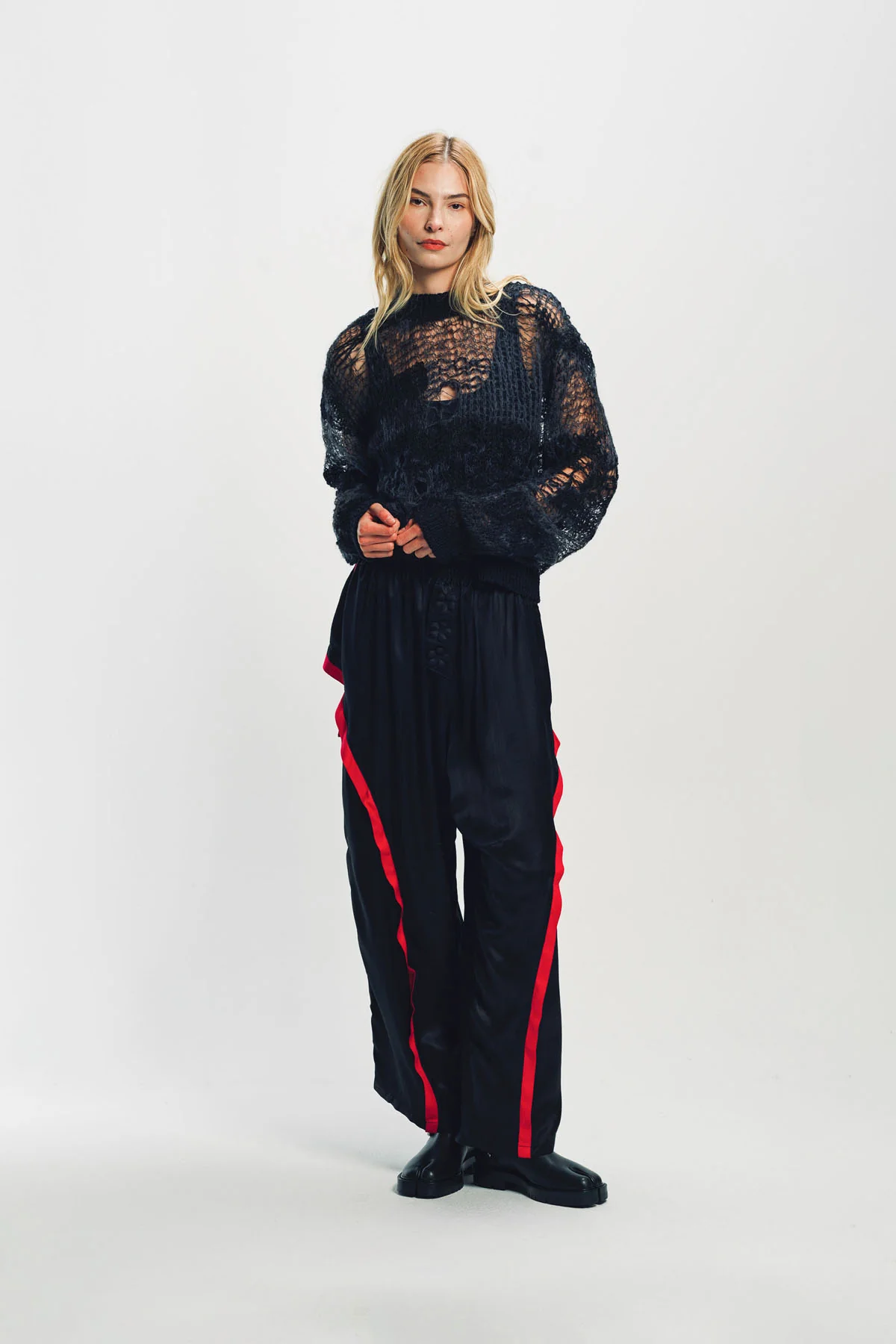 PAULA CANOVAS DEL VAS | WRECKED JUMPER