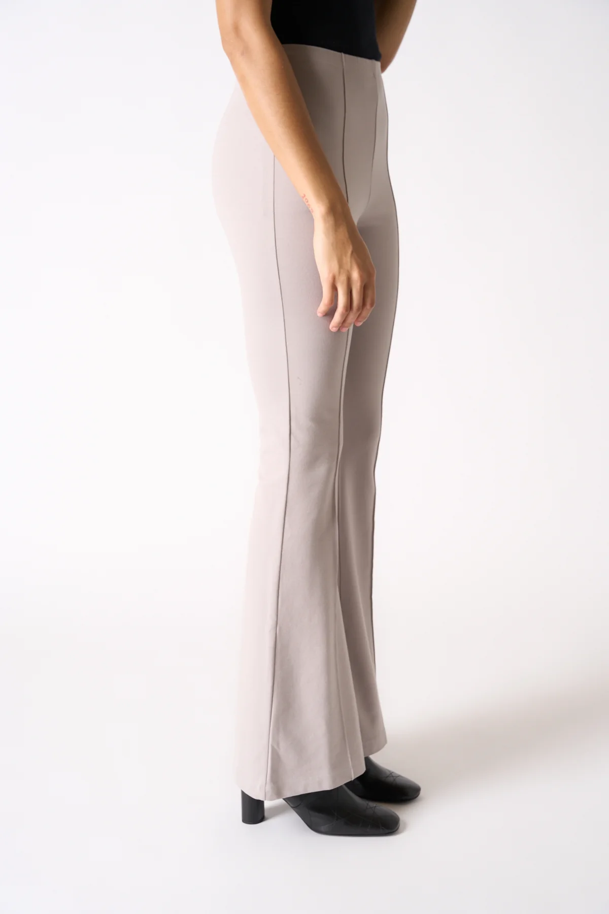 SABLYN | BAILEY FLARE LEGGINGS - Image 6