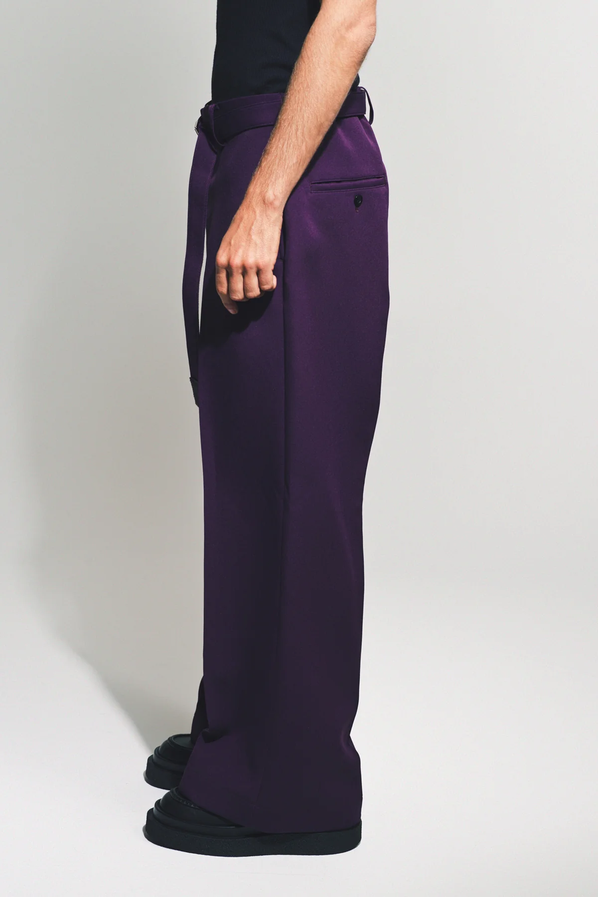 SACAI | MATELASSE TWILL PANTS - Image 3