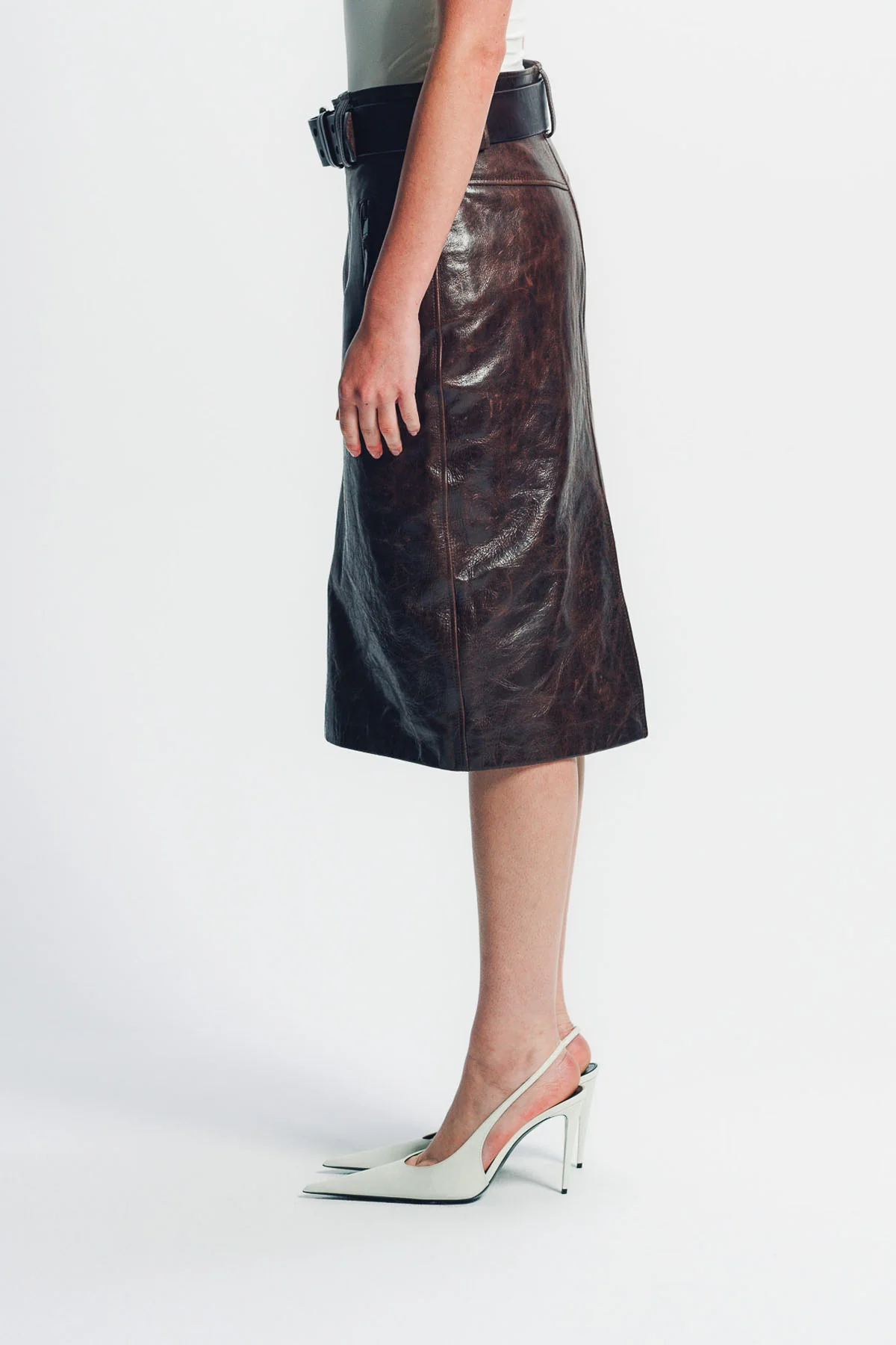 SAINT LAURENT | BELTED PENCIL SKIRT IN CREASED LEATHER - Image 3