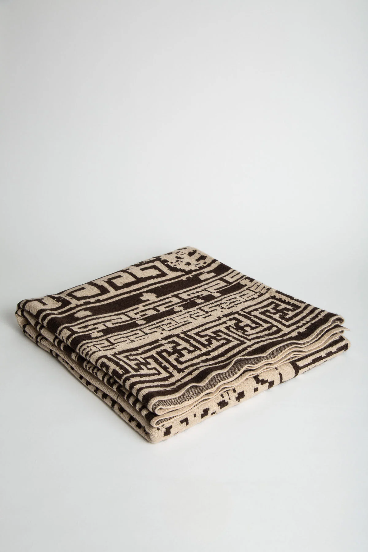 Saved New York | Suinyan Cashmere Blanket